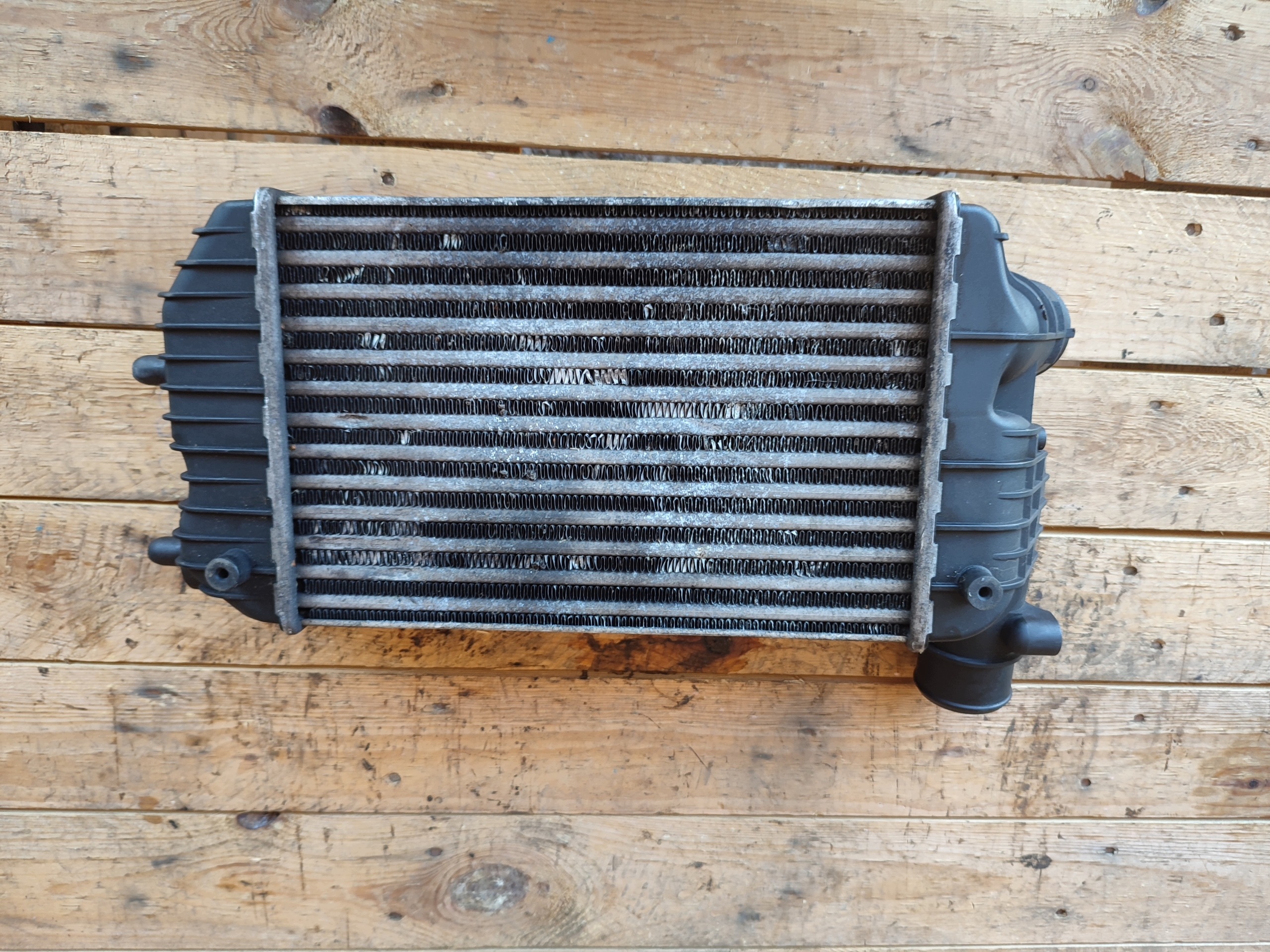 radiator intercooler MERCEDES SPRINTER 110 kW 2.2 CDI 2008r.