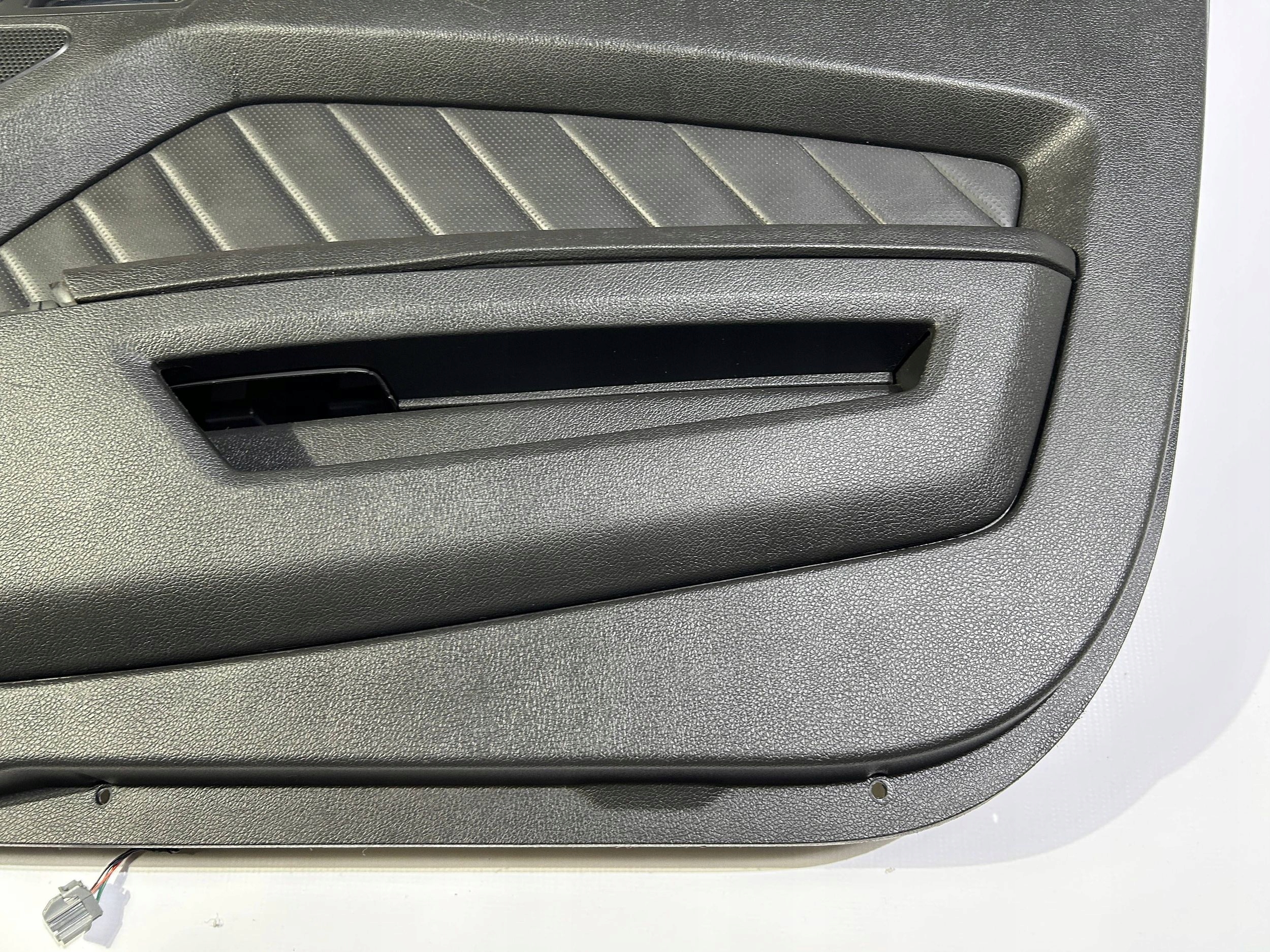 side upholstery side door right prawych Ford Mustang Premium V 2010