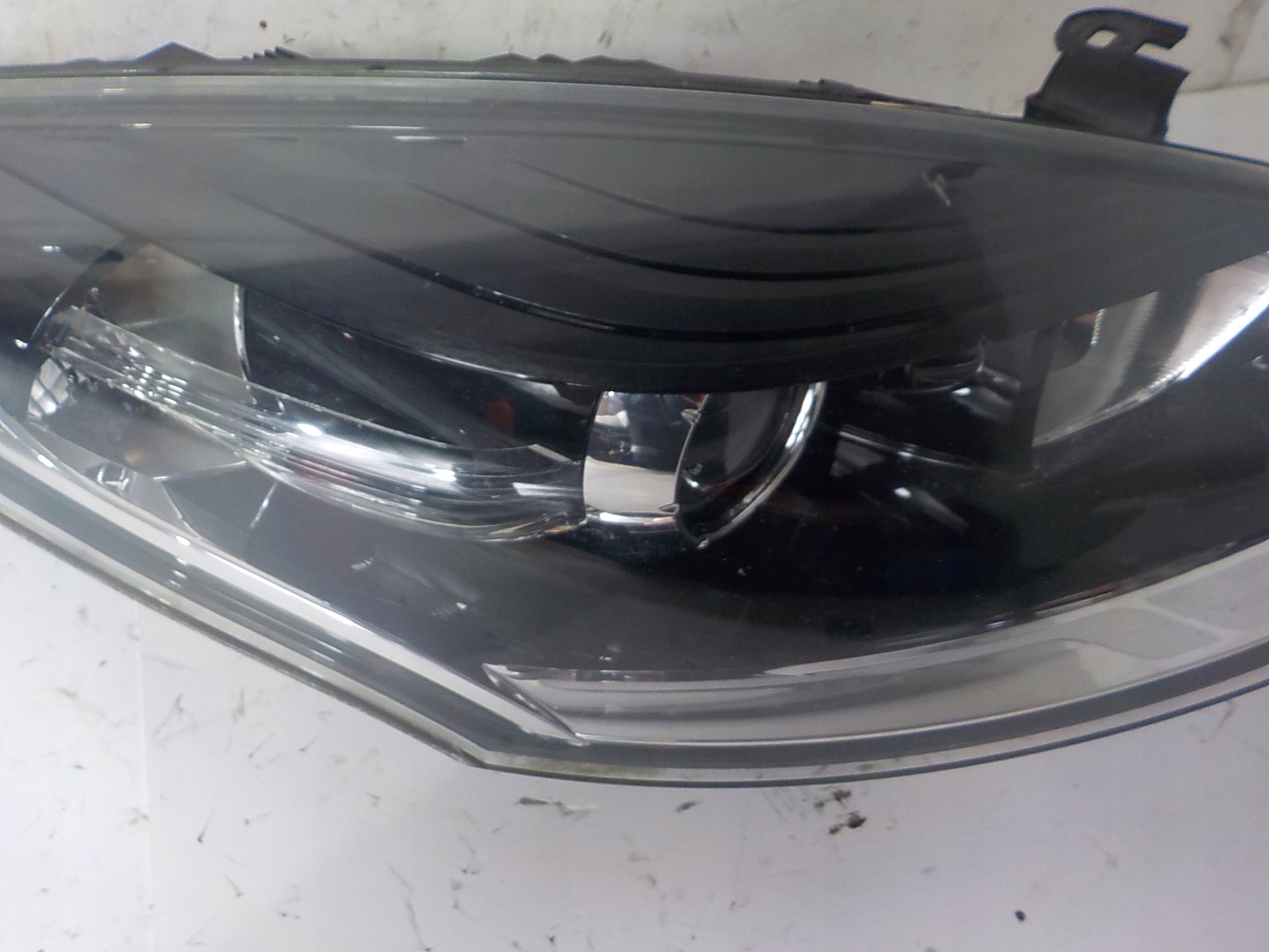 RENAULT MEGANE III light right front front UK
