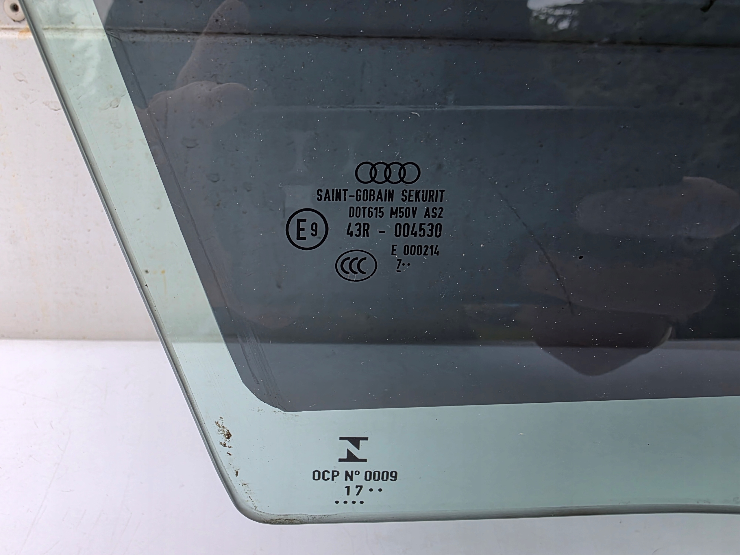 front right door window right front AUDI Q5 80A II FY 2017