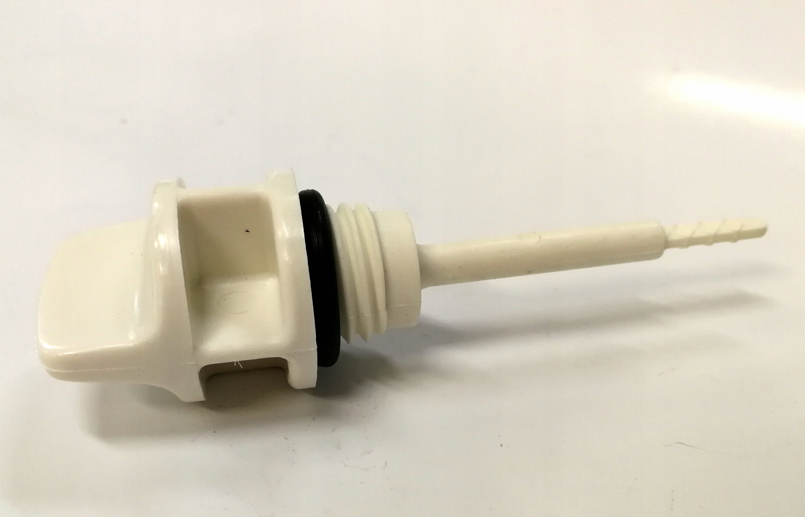 KOREK WLEWU OLEJU KYMCO 1565A-KEBE-900