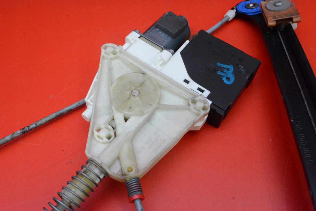 window regulator right front EU 8P0959802E AUDI A3 8P 3D HB 03-05