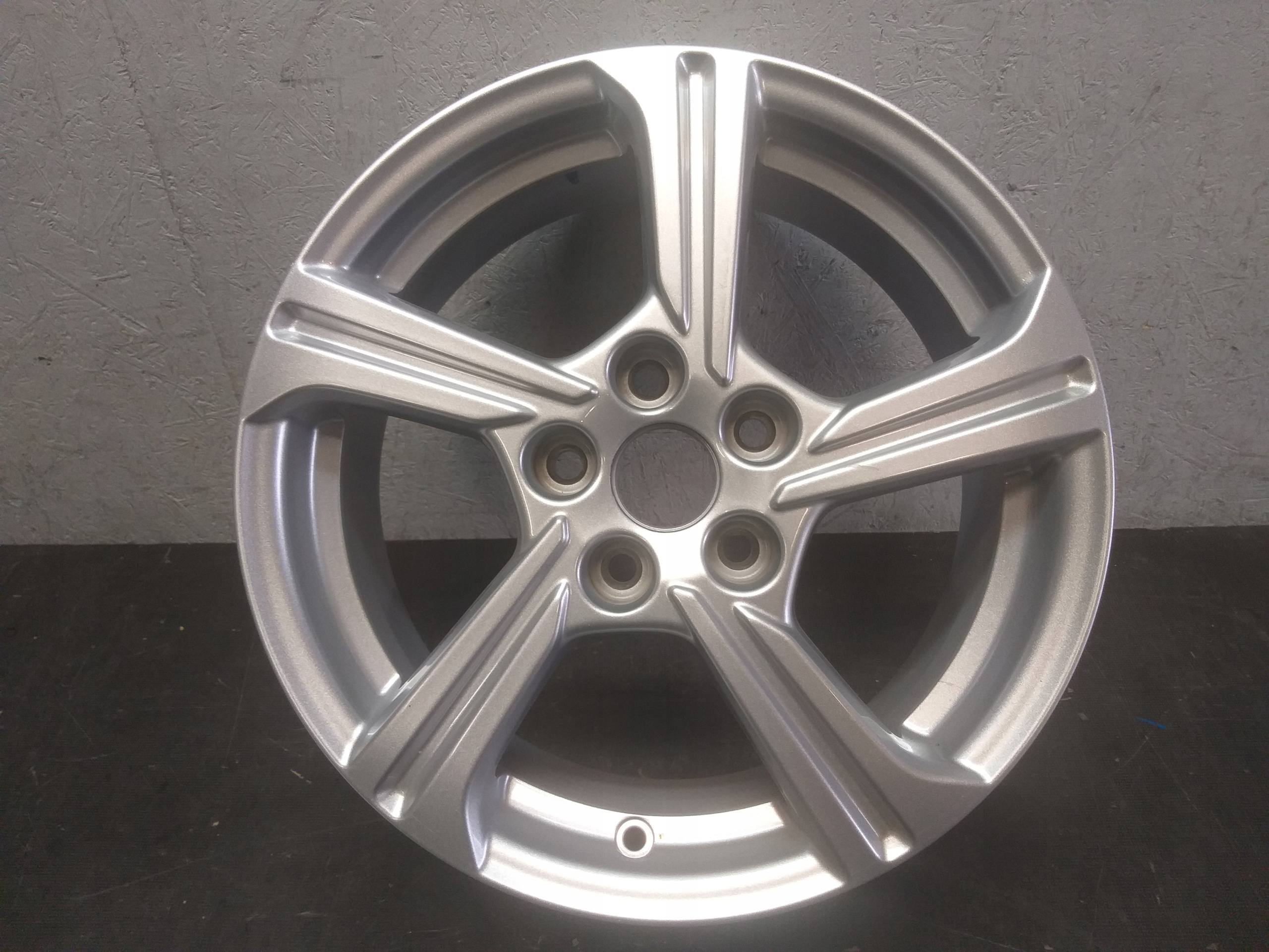 disk hliníkový FORD 16" 6,5J ET45 5X108