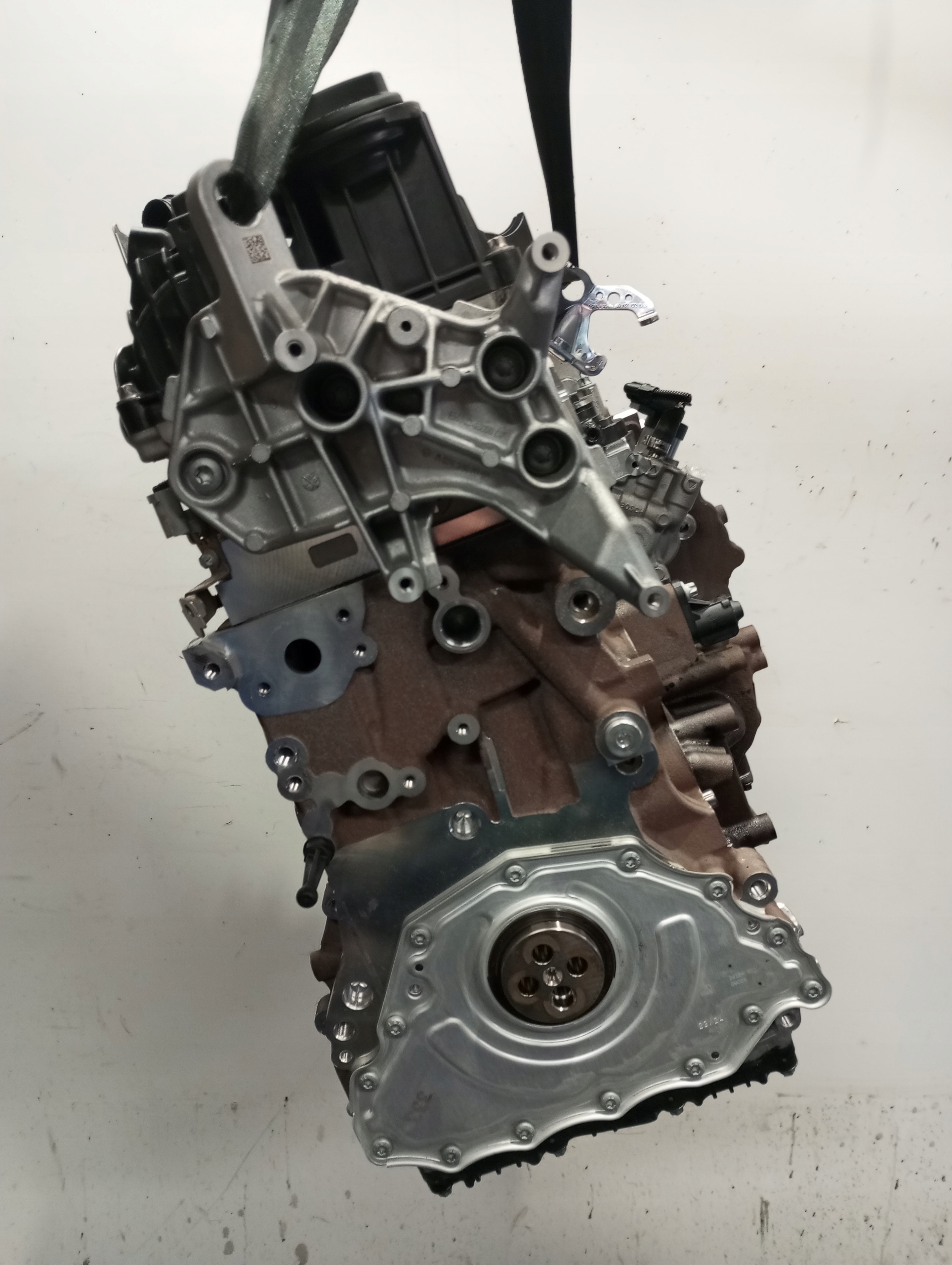 engine MOTOR unprotected pillar MERCEDES C KLASA 206 2.0 CDI 654820
