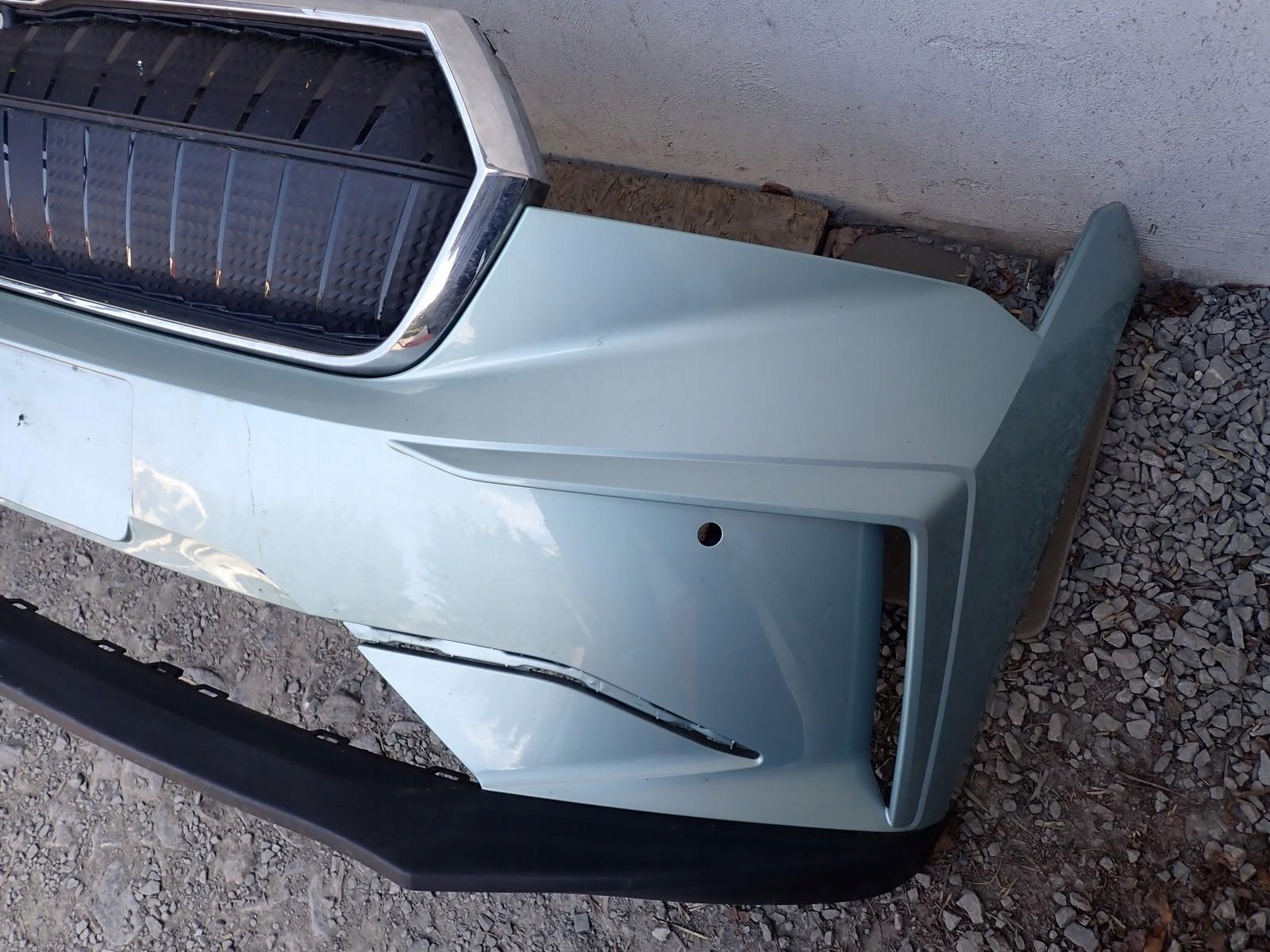 bumper front front SKODA ENYAQ EV 5AC 5LA 2020-2024R 5LA807221