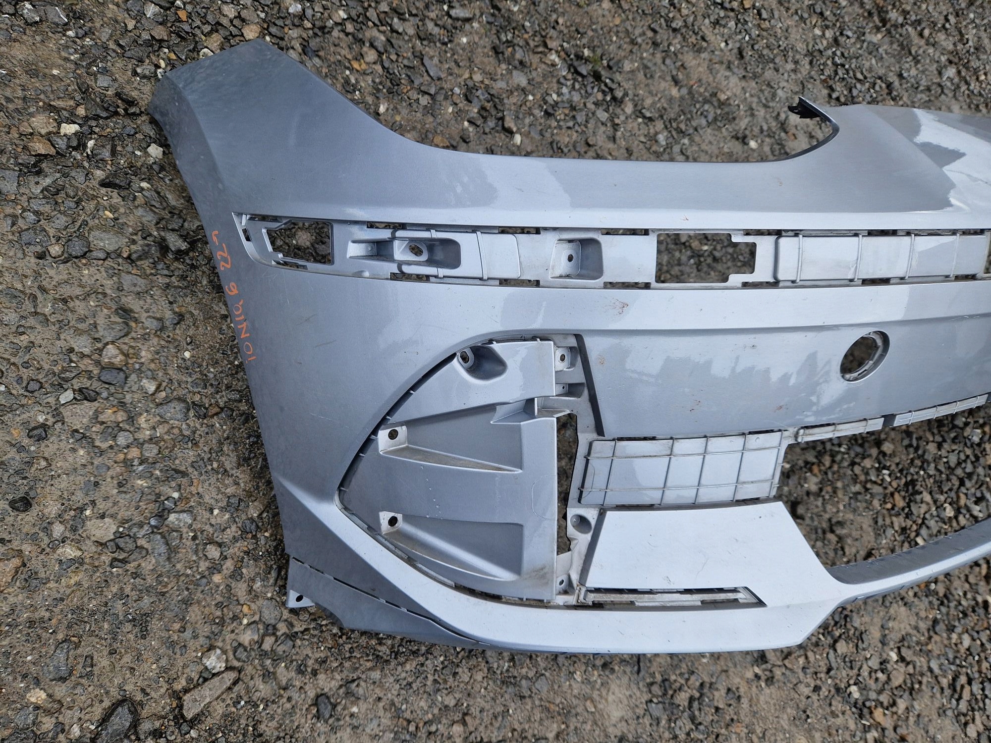 Frontstoßstange HYUNDAI IONIQ 6 2022R->