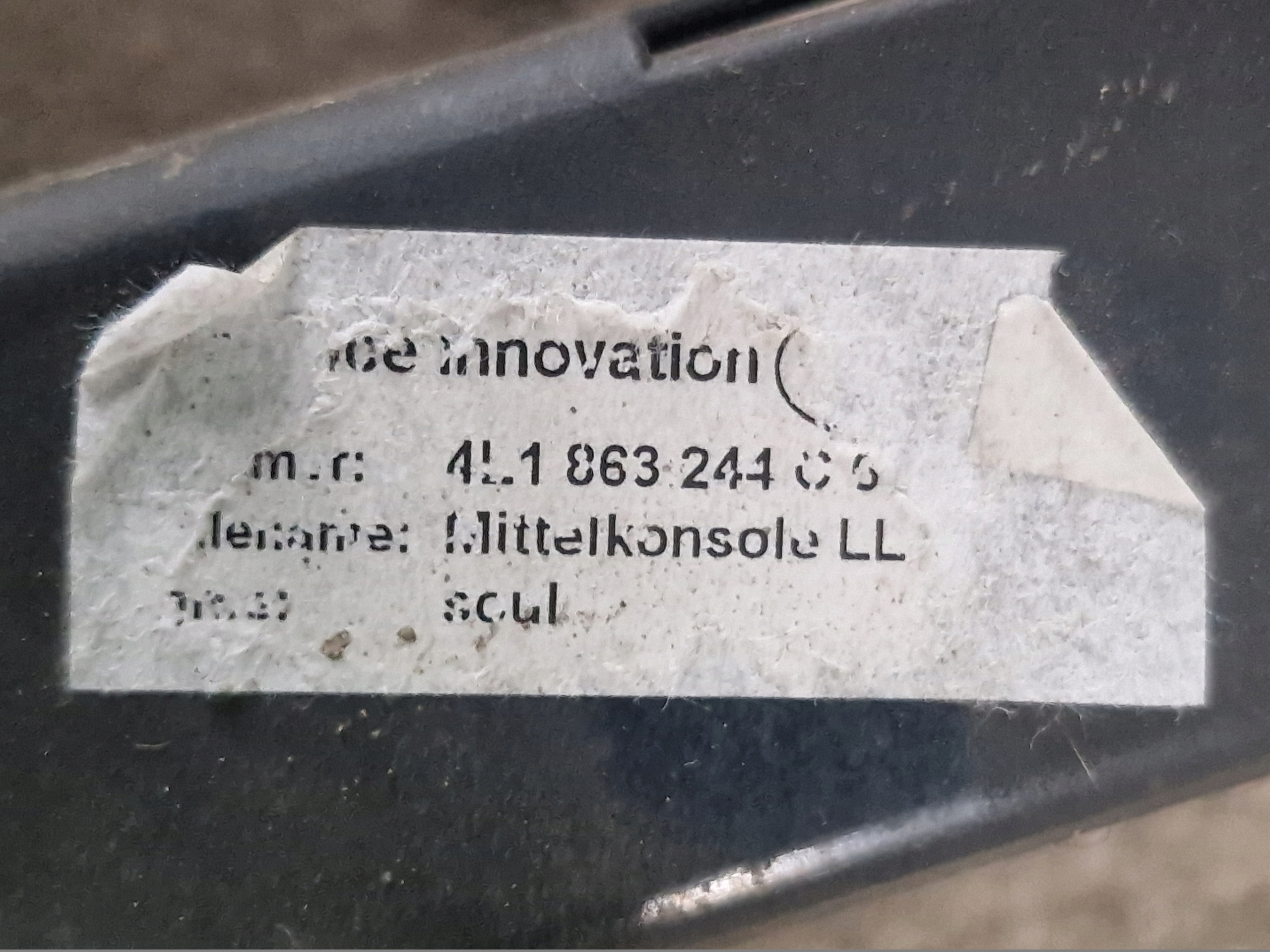 AUDI Q7 4L TUNEL central armrest 4L1863244C6