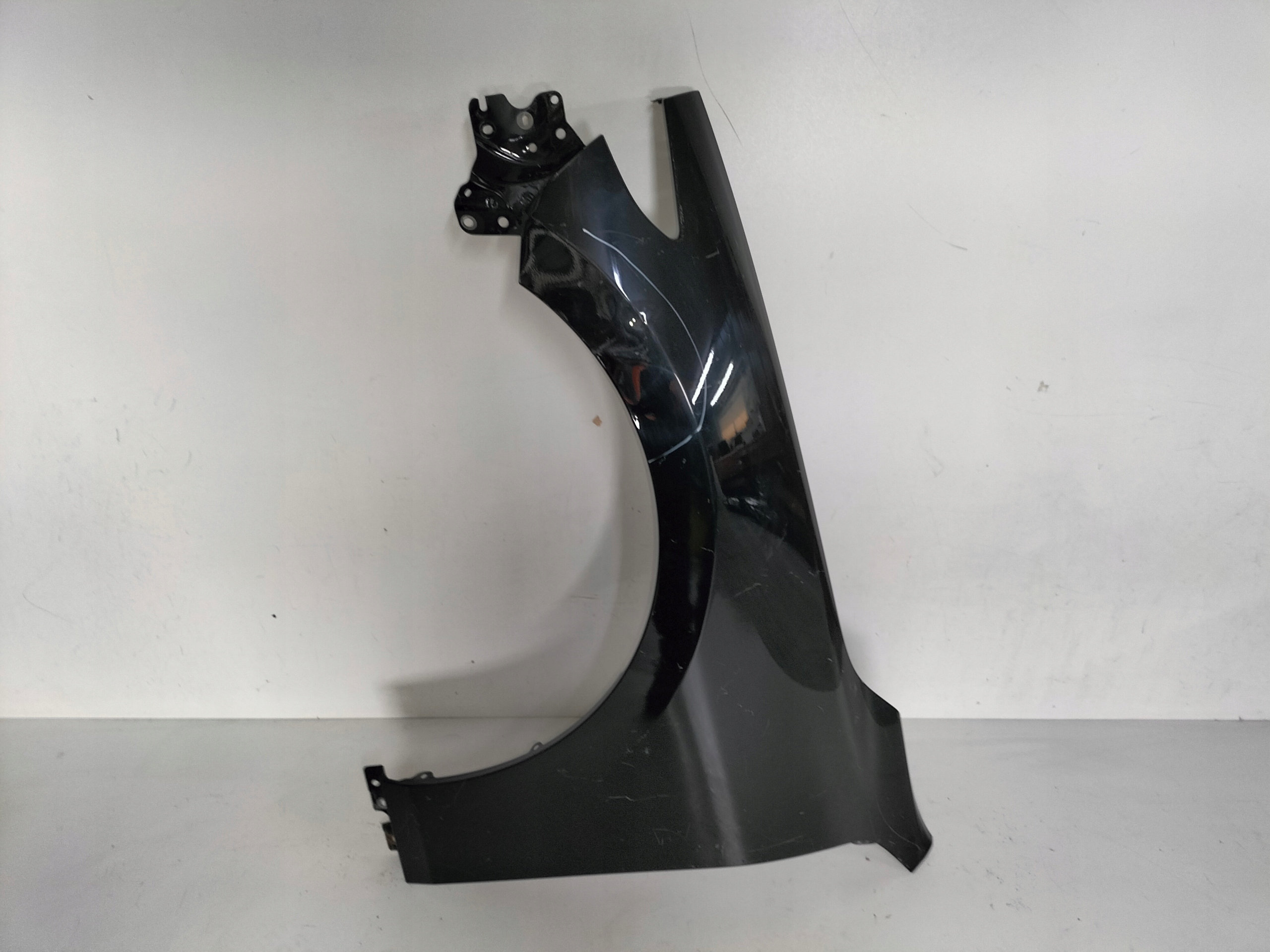 fender front front left MAZDA 3 BP 19