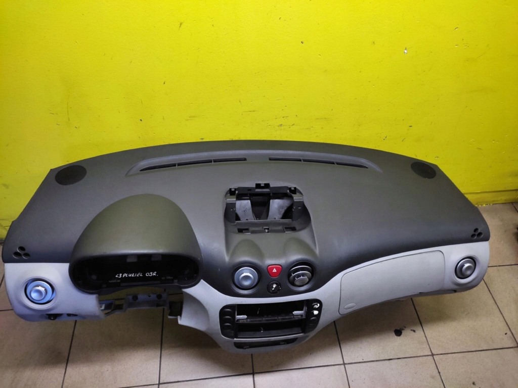 CITROEN C3 PLURIEL cockpit dashboard instrument panel 96379957ZQ