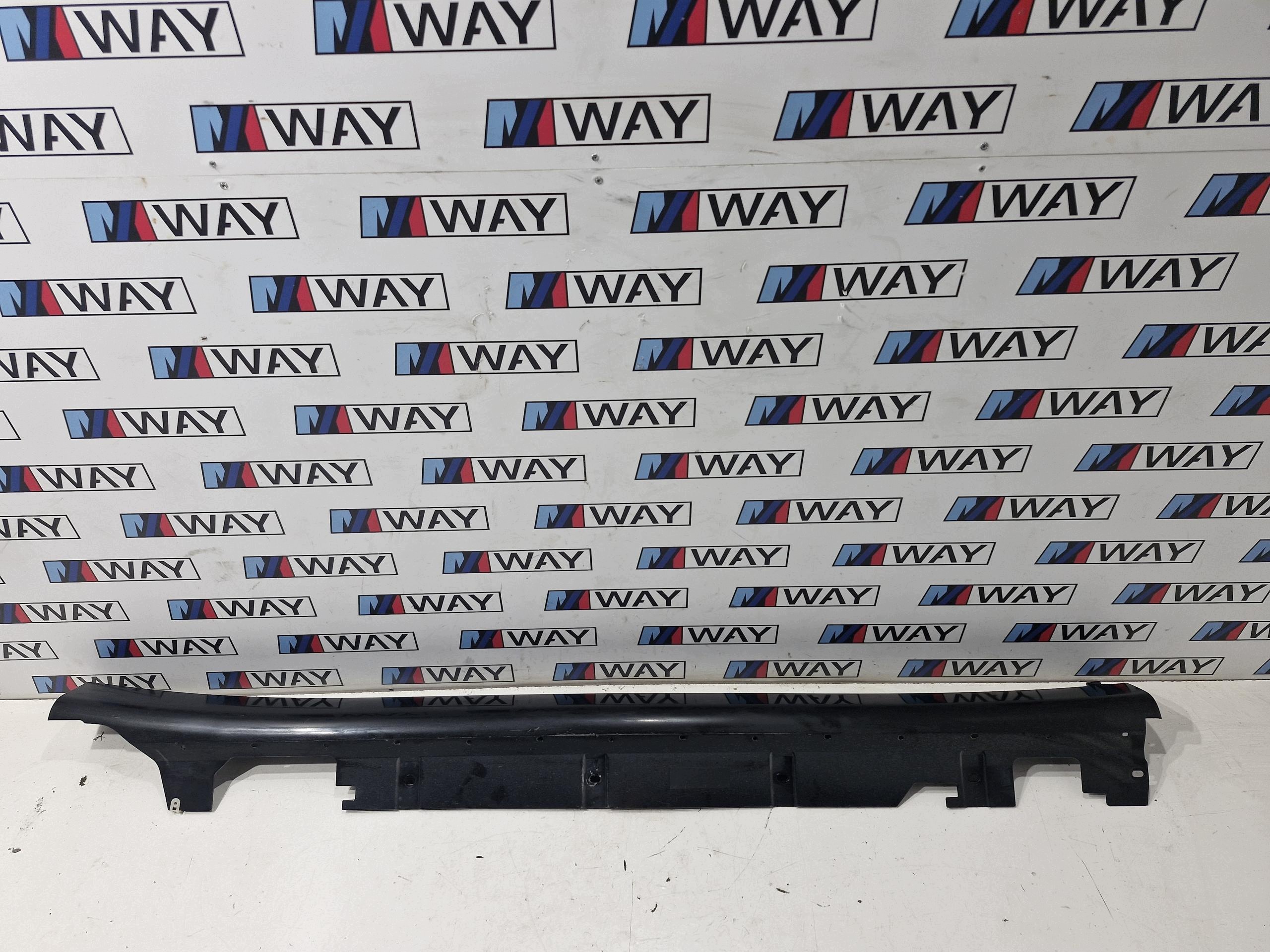 8059870 BMW X1 F48 moulding threshold right m-packet 475 BLACK SAPPHIRE