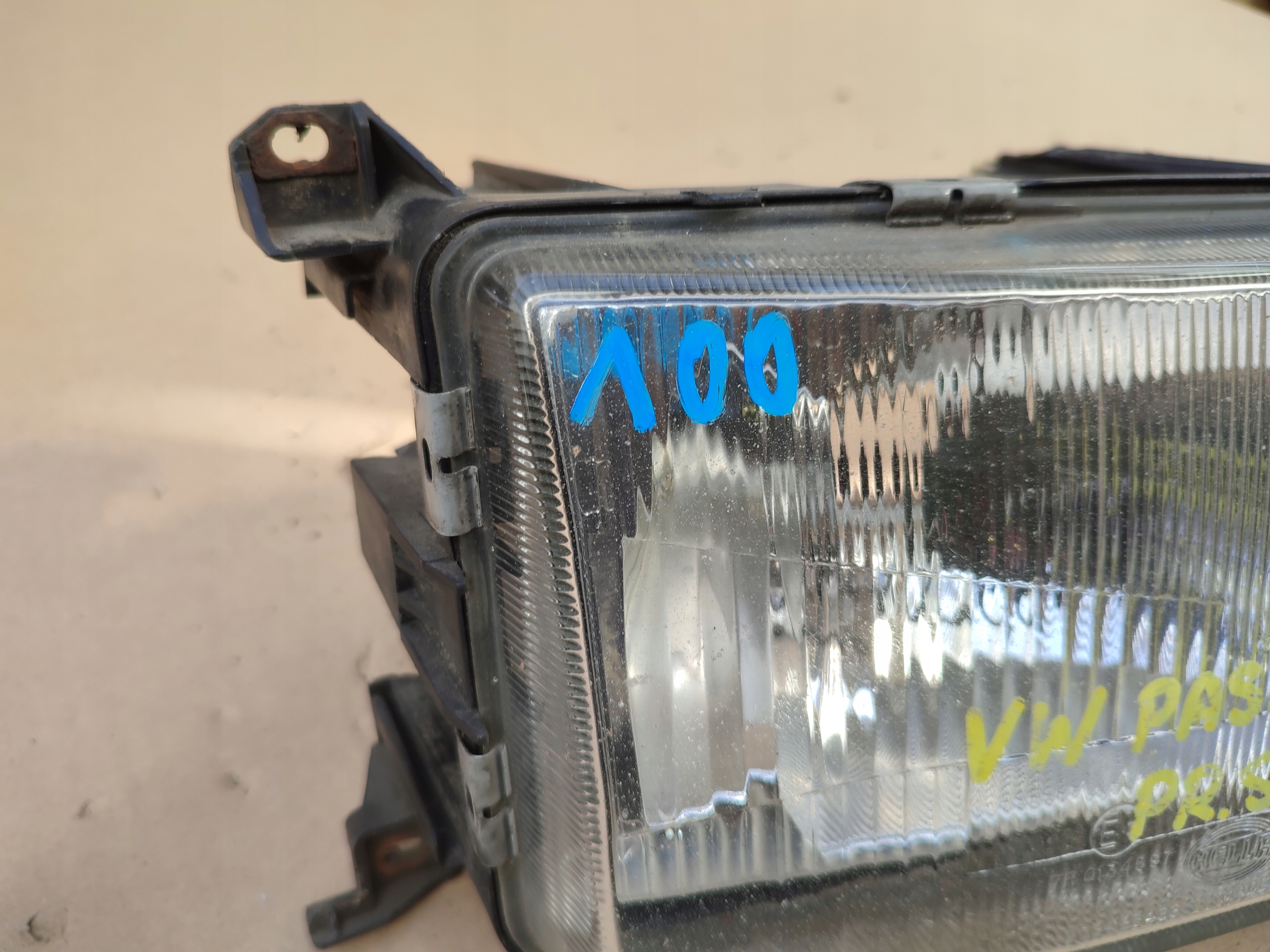light right front right front Volkswagen passat B3