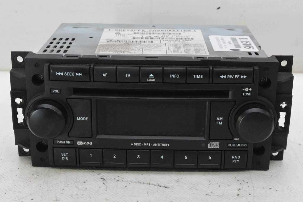 RADIO radio CD MP3 RDS P05064362AA DODGE CALIBER 1 i 06-12