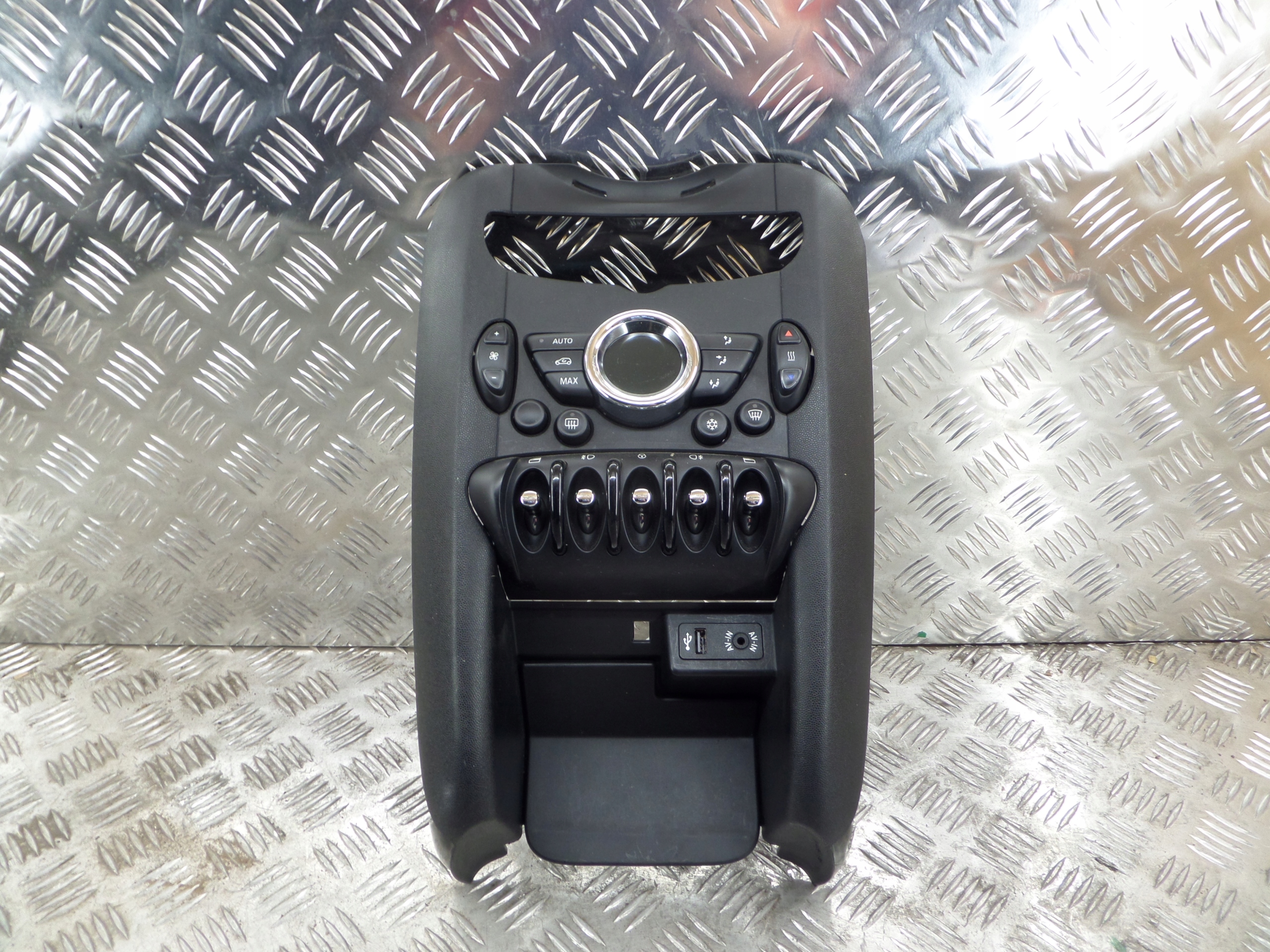 MINI COOPER ONE R56 LIFT PANEL CENTRALNY Unite commande clima