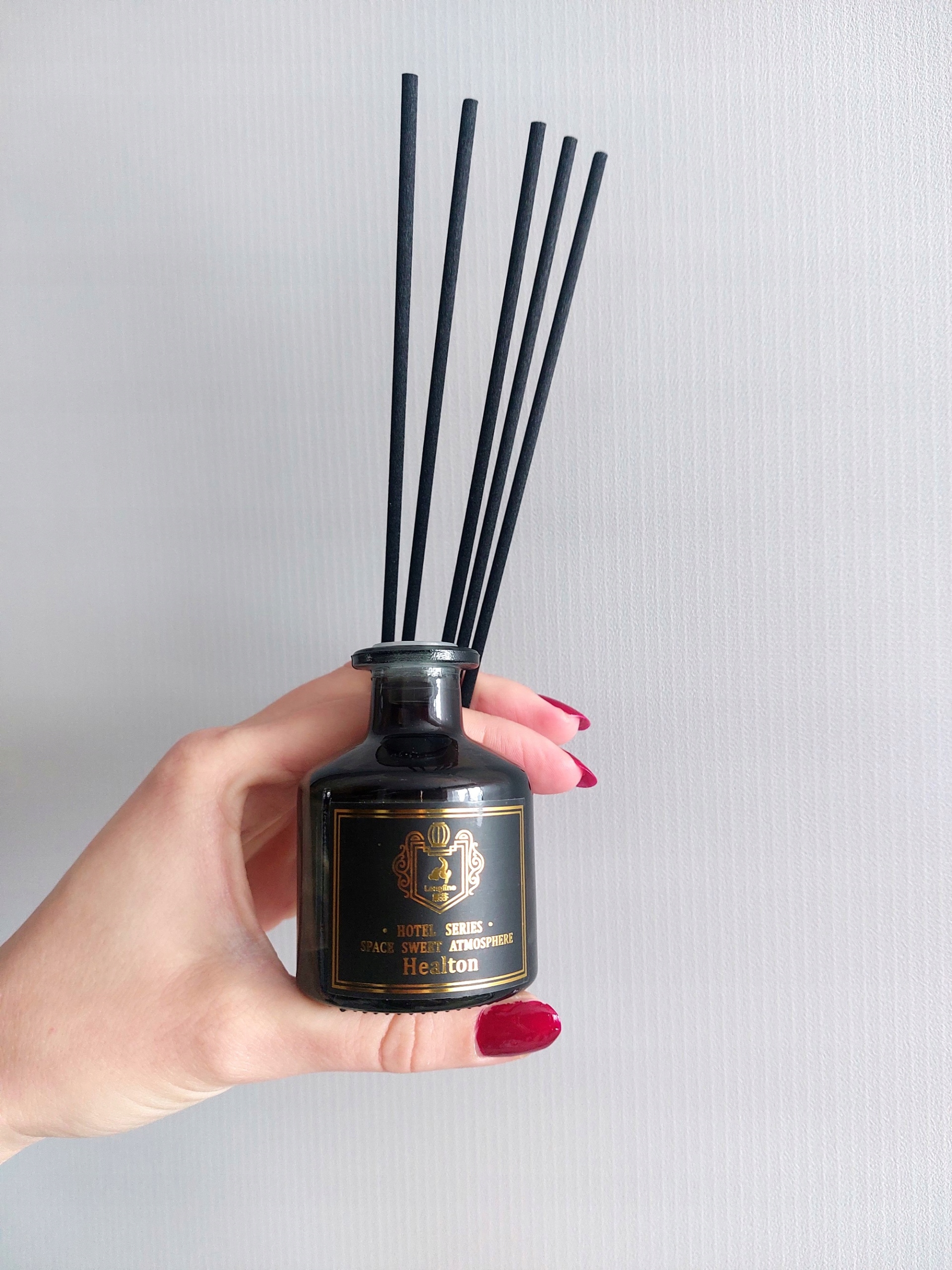 ZAPACH DYFUZOR Z PATYCZKAMI FREZJA FREESIA LUXURY 50ML Kod producenta LUX-OIL-RD-FREESIA