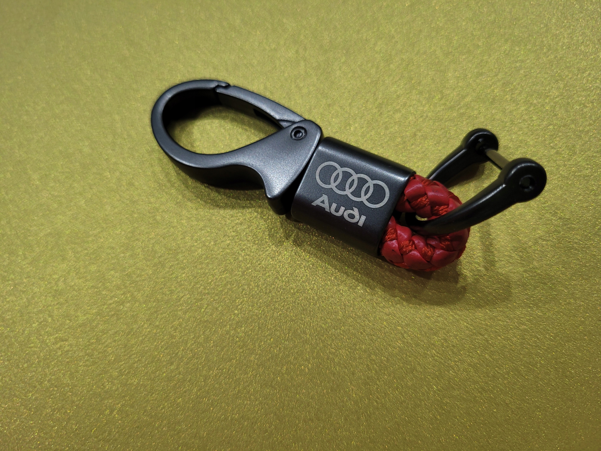 Brelok do kluczy Audi pierścienie RED Marka Inny