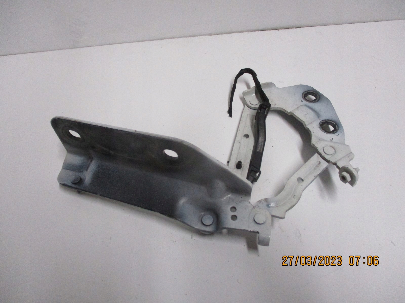 hinge bonnets DISCOVERY SPORT LK72-16800-AB