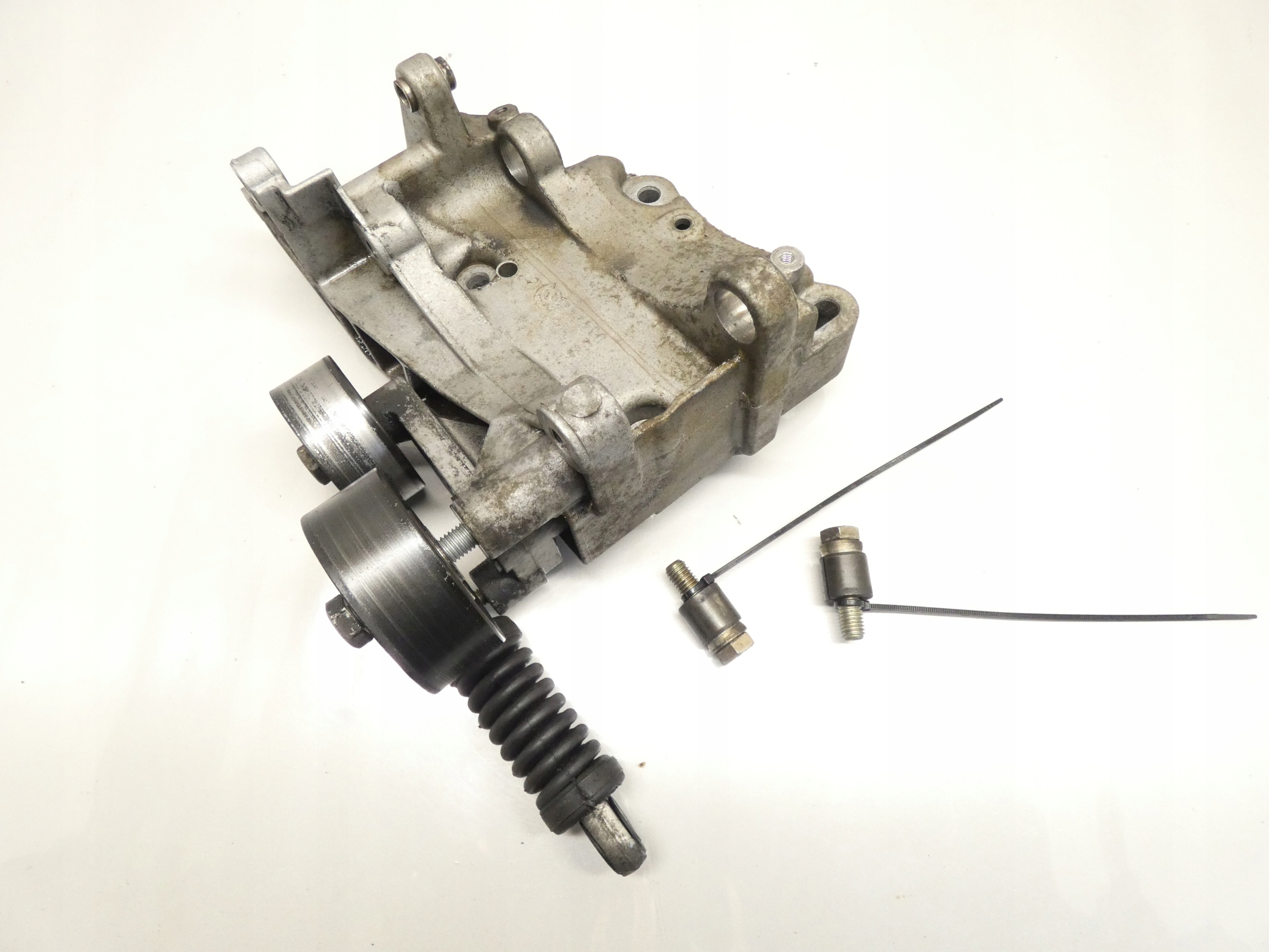 engine mount PEUGEOT 206 1.6 NFU 98-09 TULEJKI 2X