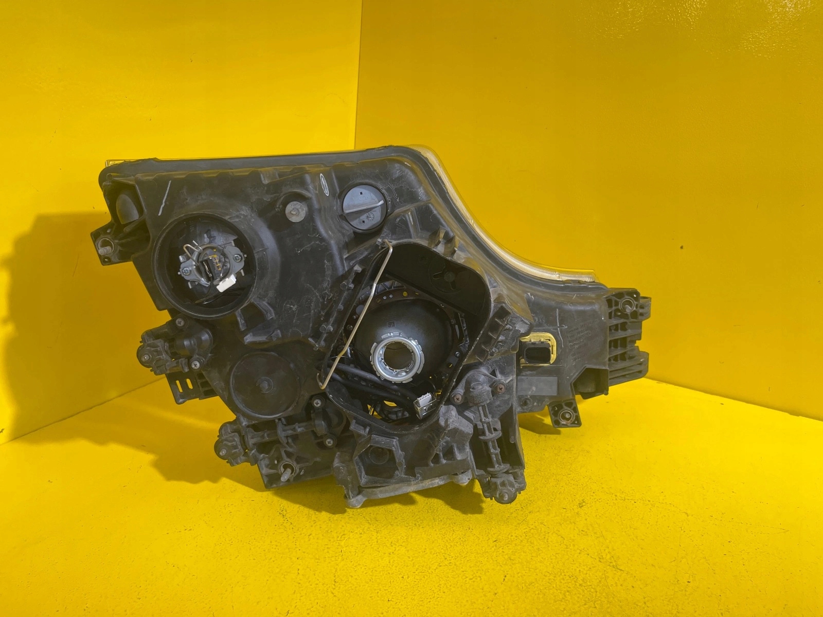 light left Mercedes ACTROS MP4 A9608200639 XENON