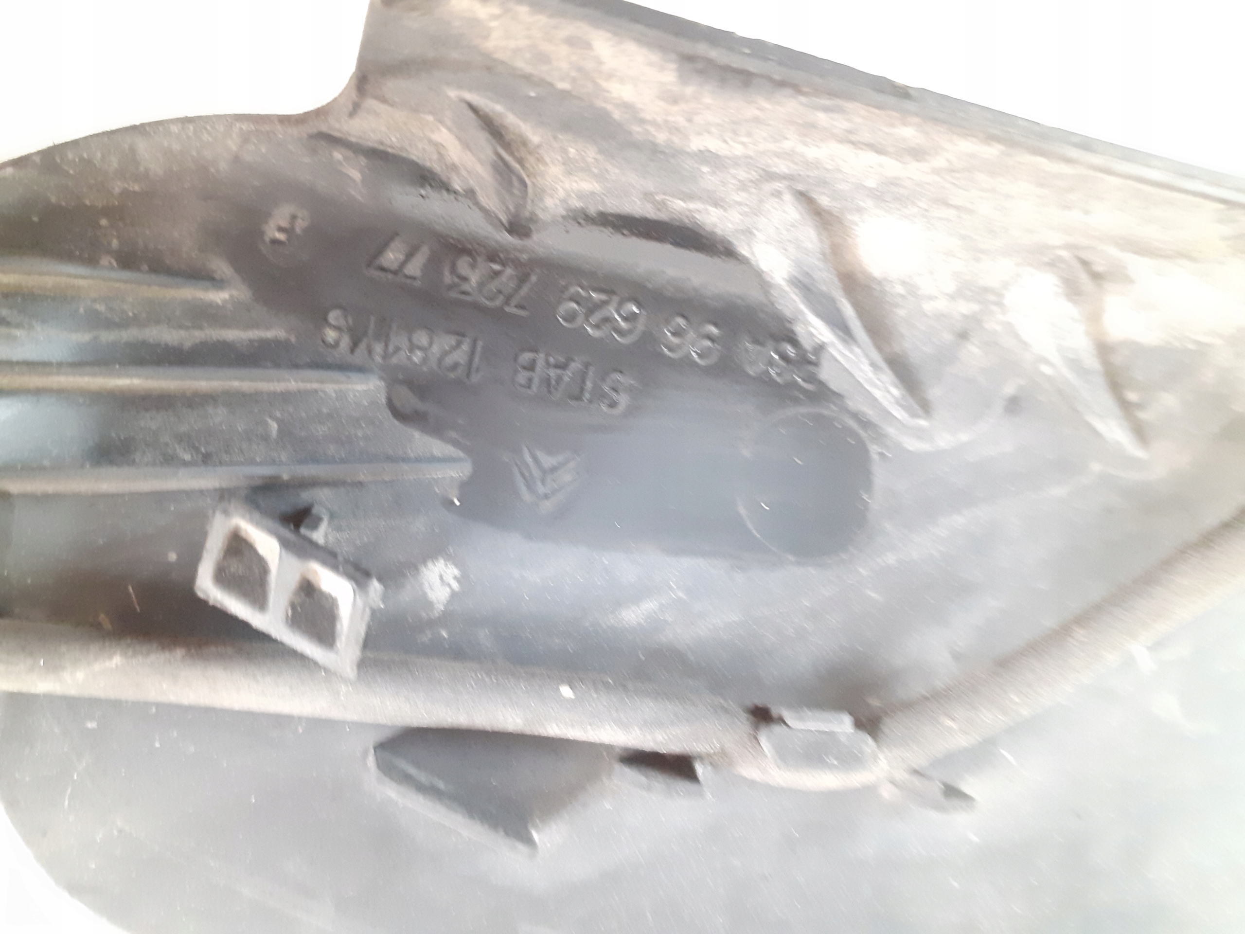 Citroen C5 III X7 sensor Zamkniecia bonnet left T
