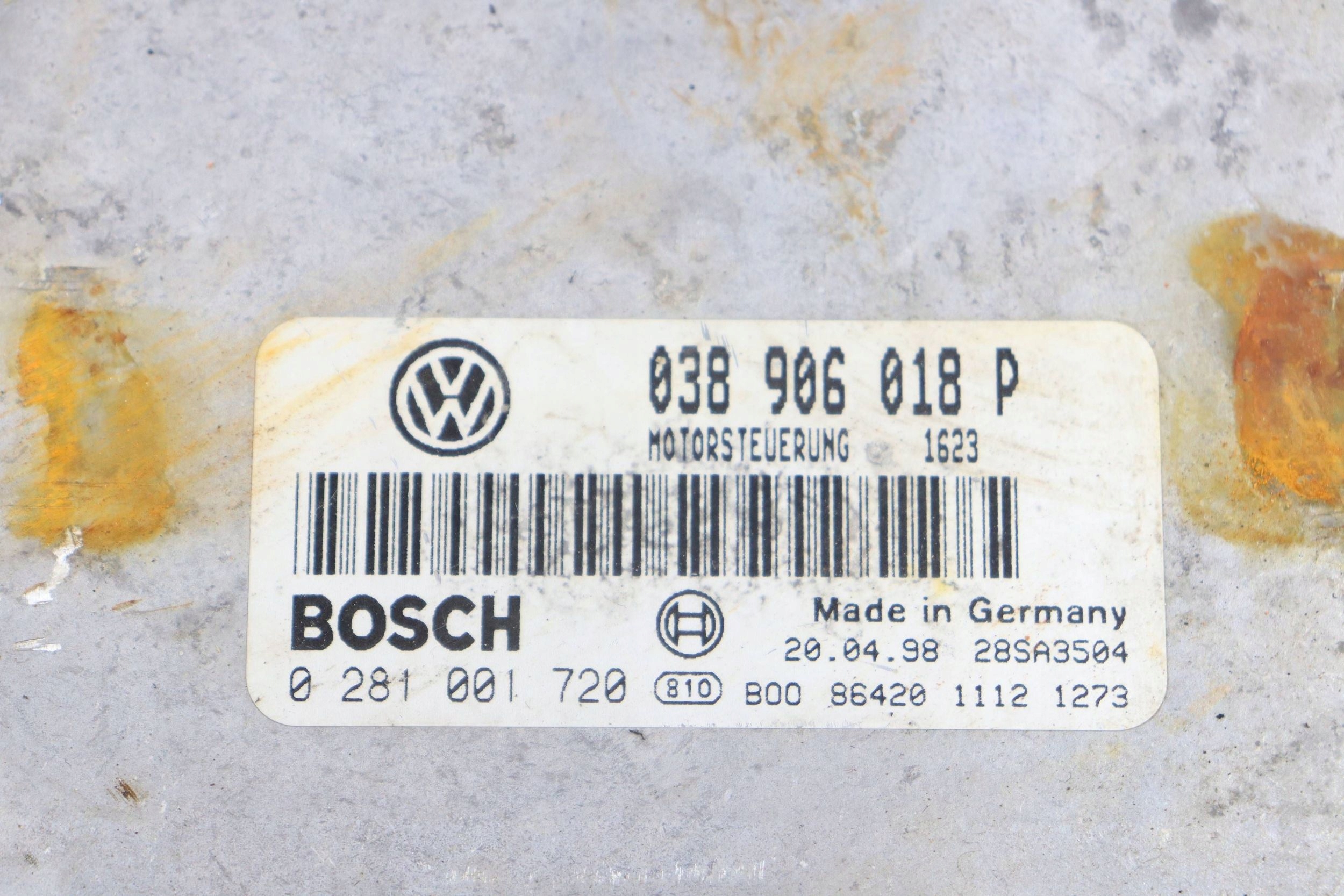 VW PASSAT B5 GOLF IV control unit computer module of the engine 1.9 TDI 038906018P