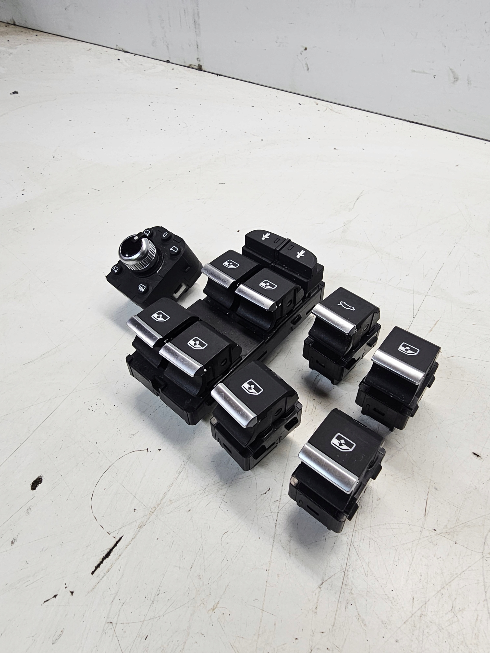 switch switch of the window AUDI A4 B9 A5 8W Q7 4M 4M0959851B KOMPLET