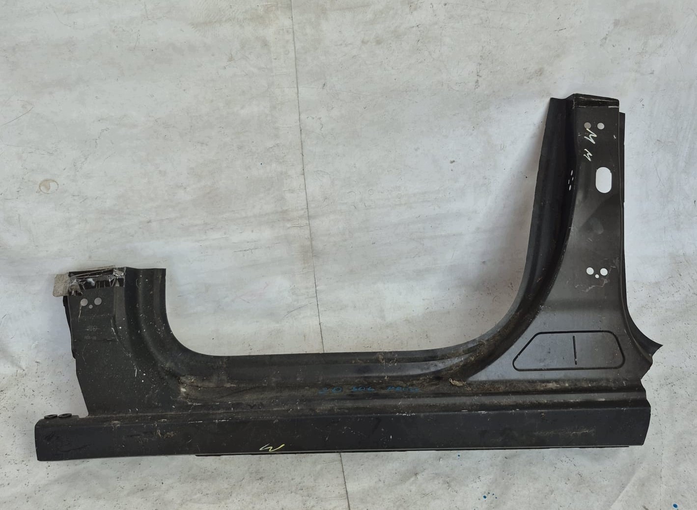 PEUGEOT 308 II T9 13- threshold left front pillar A B 1681377280