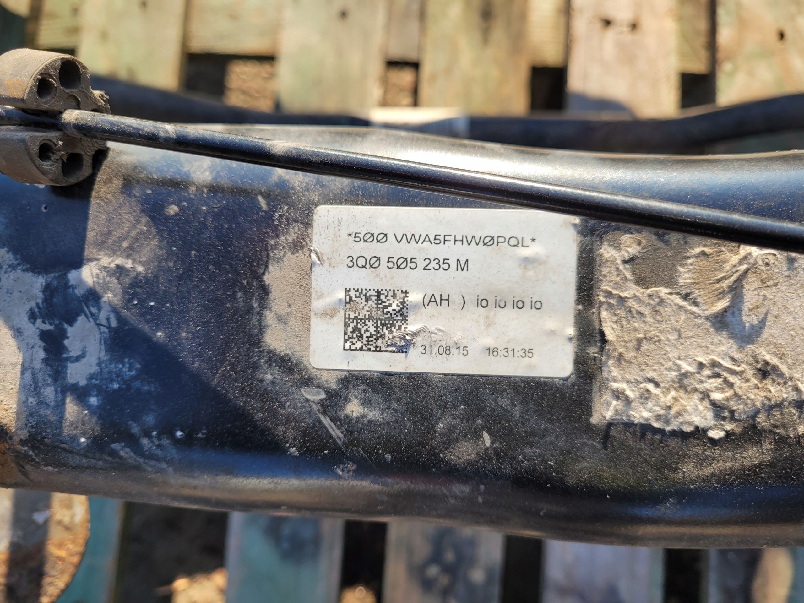 VW PASSAT B8 2.0 TDI 4MOTION 4X4 SANKI TYLNA BELKA ZAWIESZENIA Producent części Volkswagen OE