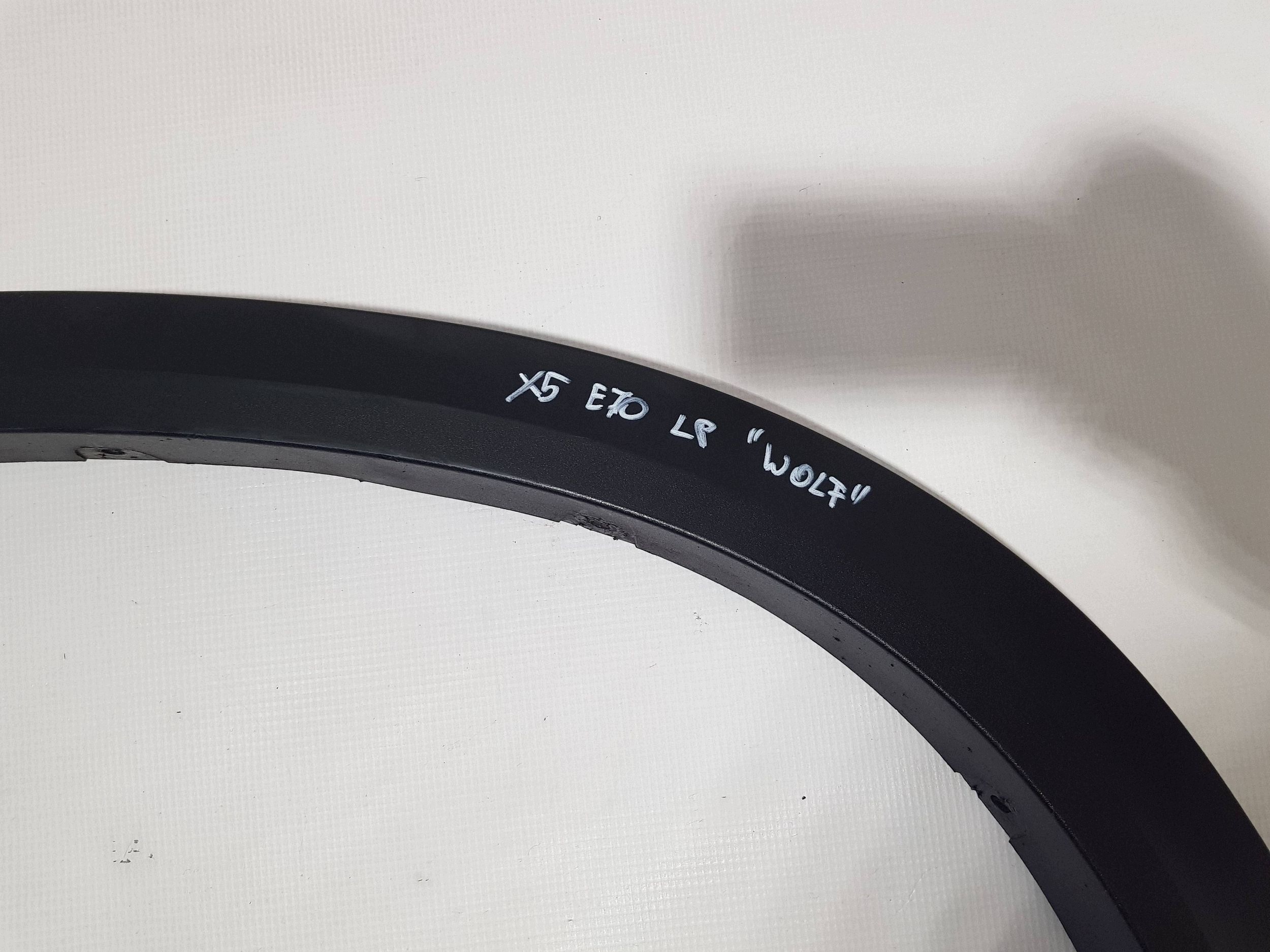 BMW X5 E70 lišta blatníku levá předek přední 7163557