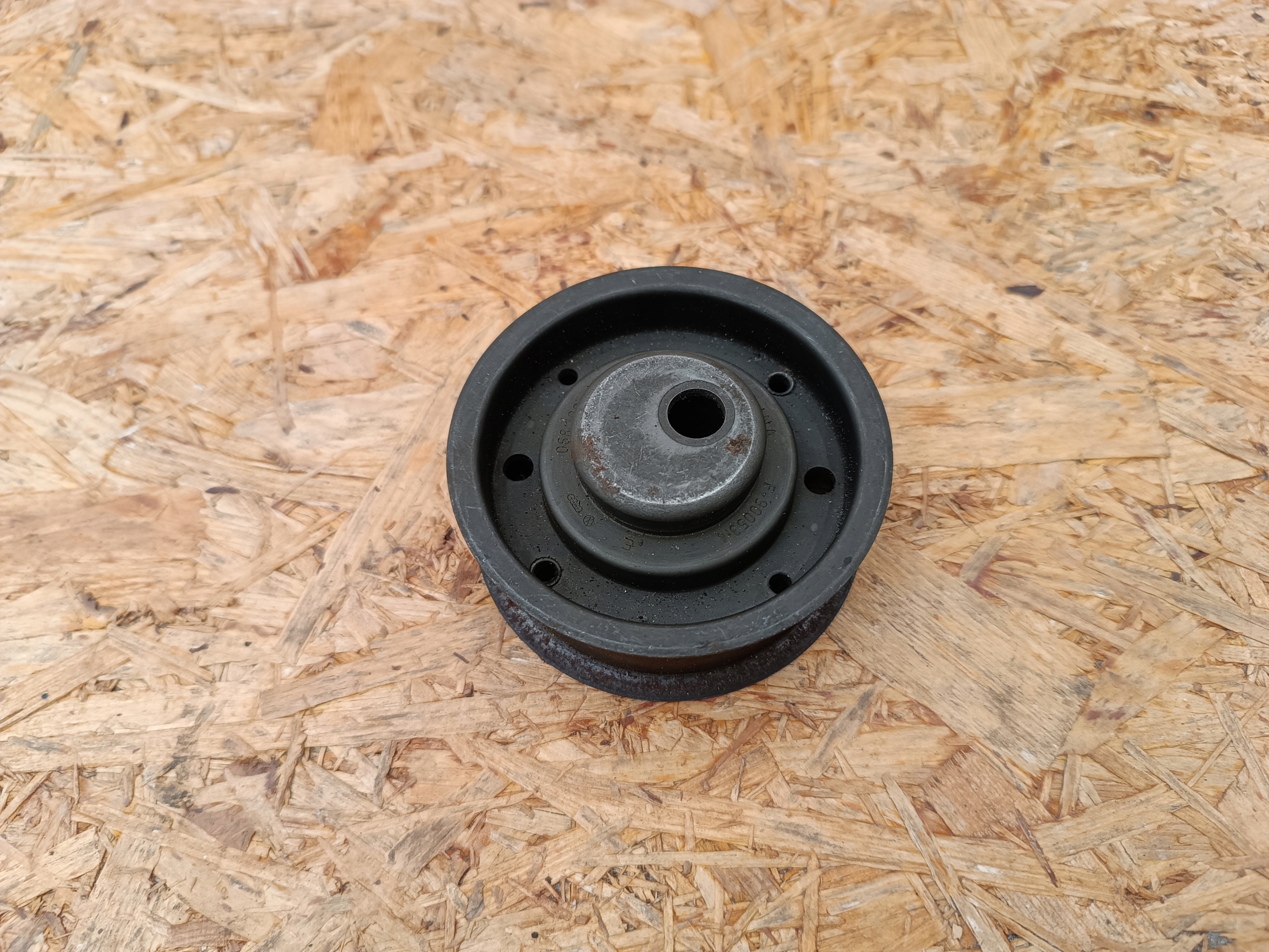 KOŁO PASOWE NAPINACZ PASKA AUDI A6 C5 A4 058109243F Numer katalogowy części KOŁO PASOWE NAPINACZ PASKA AUDI A6 C5 A4 058109243F