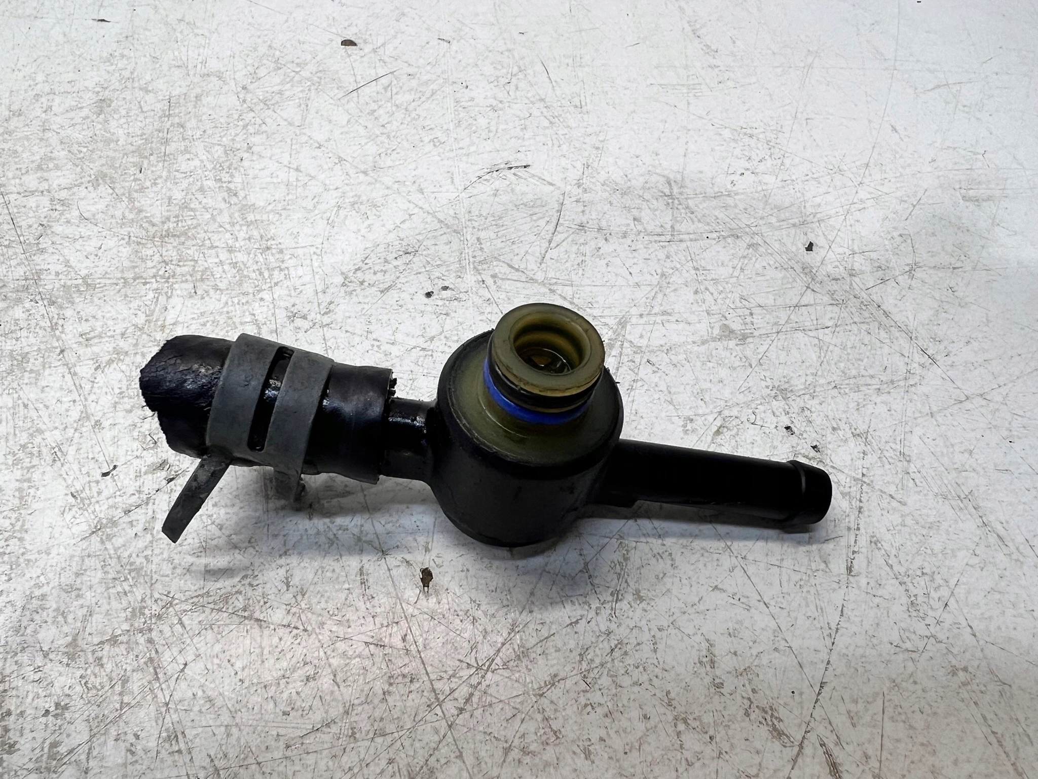 Vanne Filtre Carburant AUDI A3 8L 1J0127247A