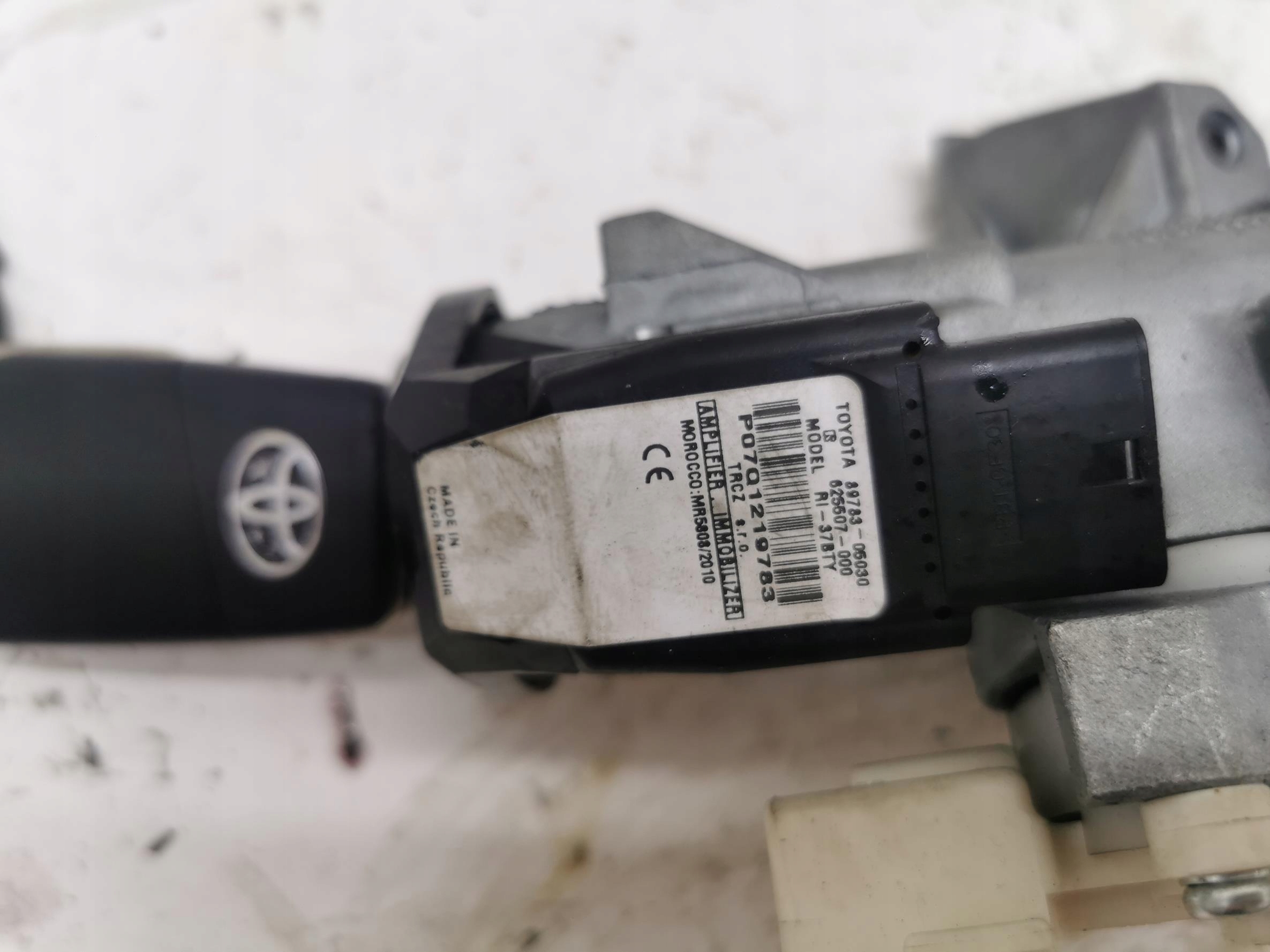ignition key IMO TOYOTA AVENSIS T27 III 2.0D