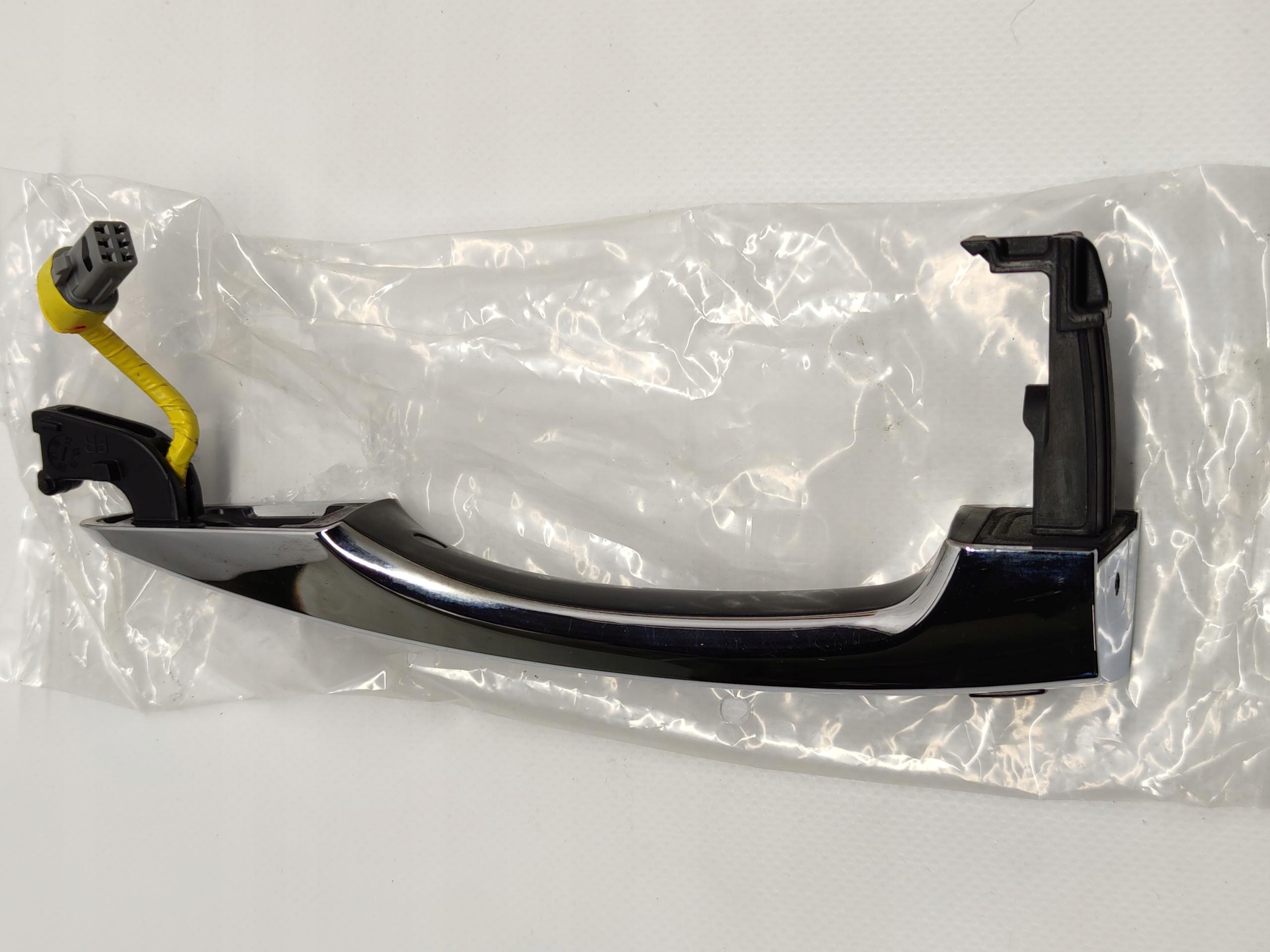 PRAWA PRZEDNIA KLAMKA DRZWI HYUNDAI TUCSON 3 III Kolor do lakierowania