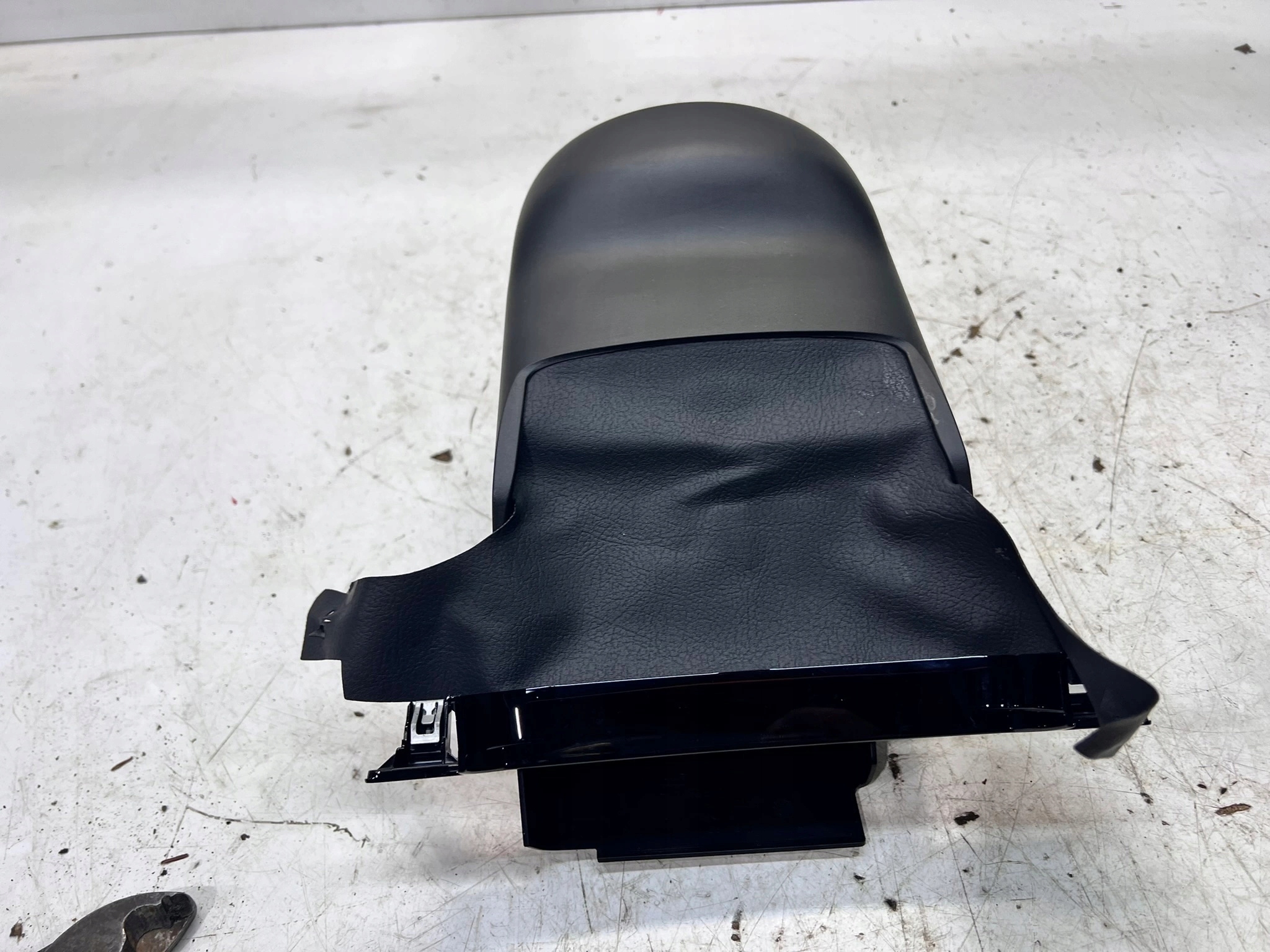 Blende Abdeckung der Lenksäule des Lenkrads AUDI A3 8Y 8Y0953512D