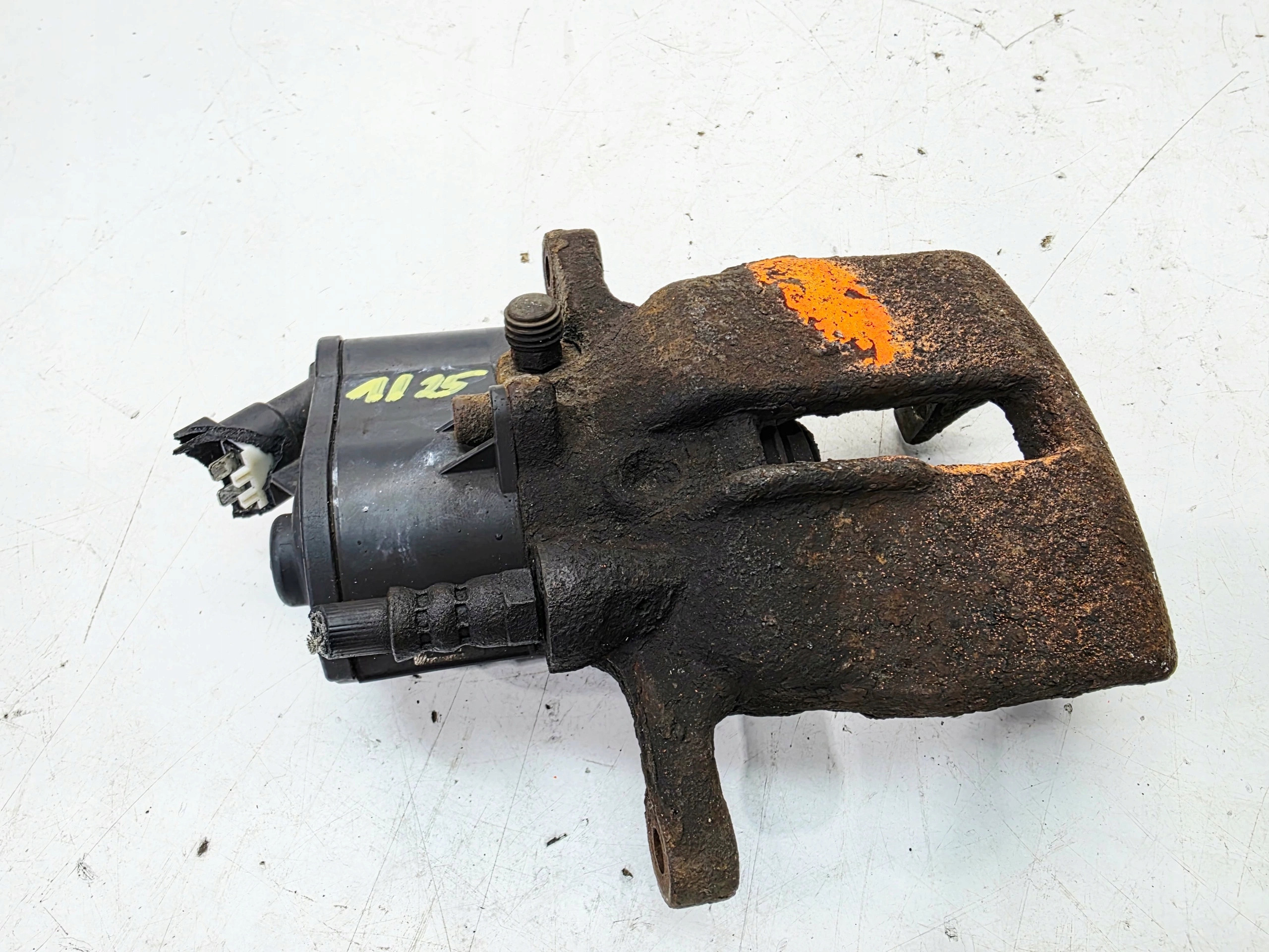 caliper brake right rear part AUDI A6 C6 330MM 1/25