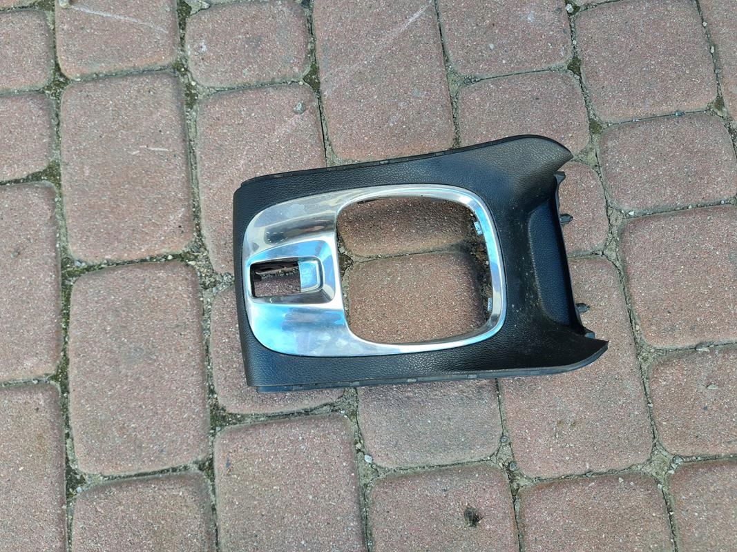 plastový obal převodů Opel Meriva B 13258302