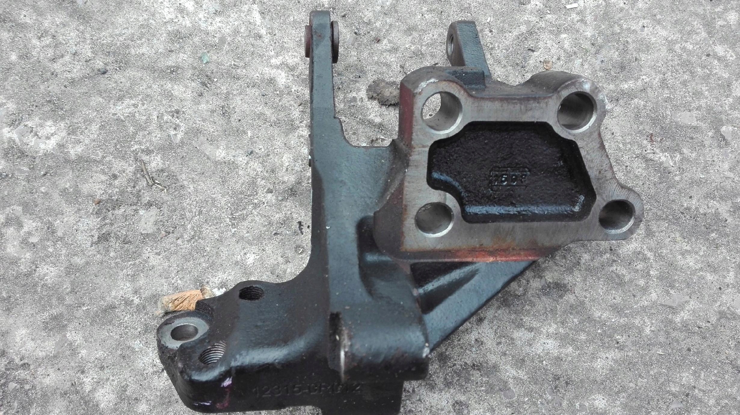 console LAPY TOYOTA AVENSIS T25 D4D