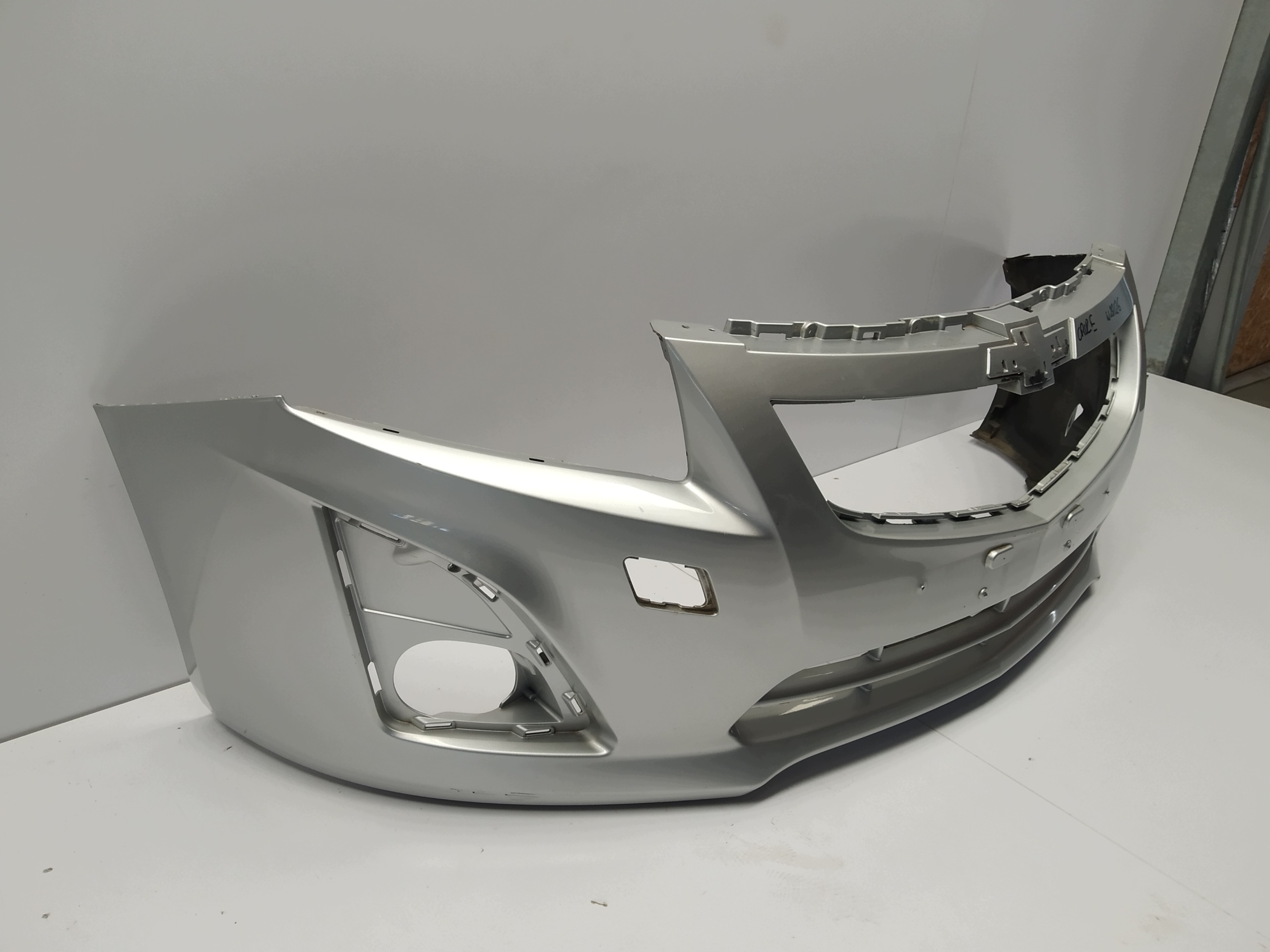 2012r + Chevrolet Cruze lift bumper front original 95480174