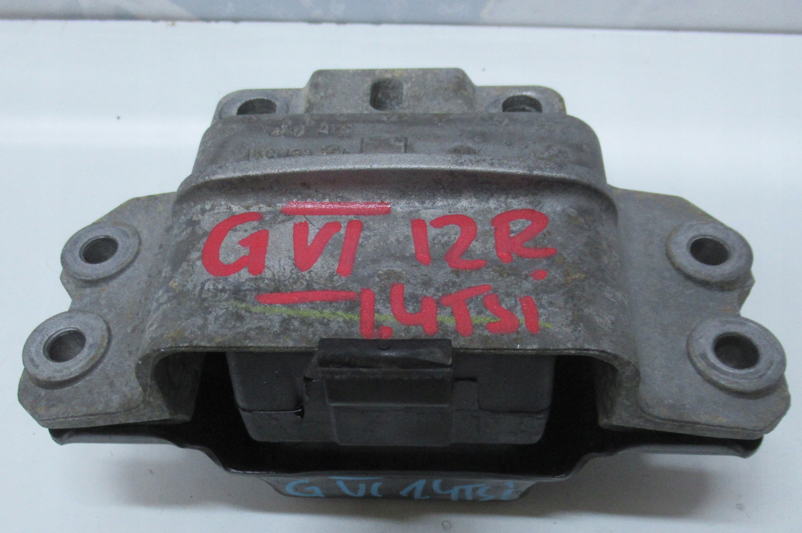 VW GOLF VI 1.4 TSI 12 R engine mount