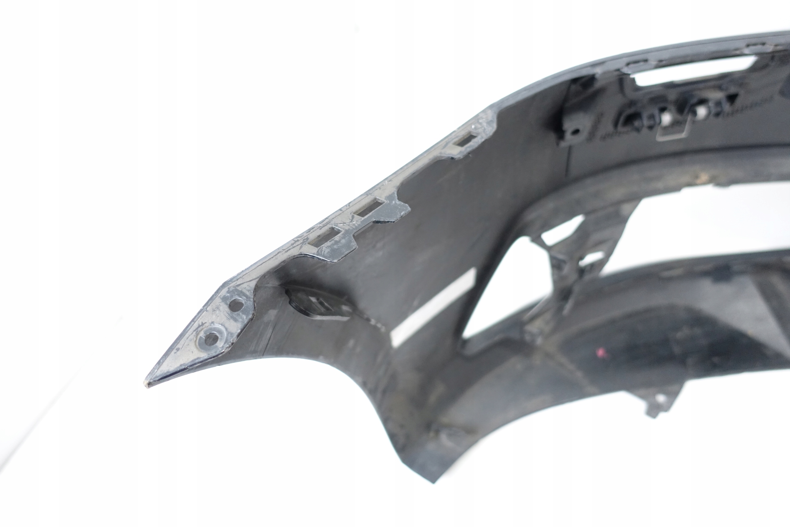 nárazník předek přední AUDI A6 C8 4K0 4K0807437
