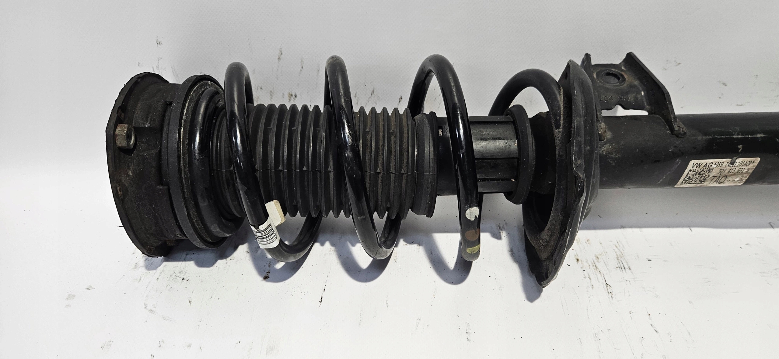 shock absorber left front VW T-ROC ATECA 5Q03413031H
