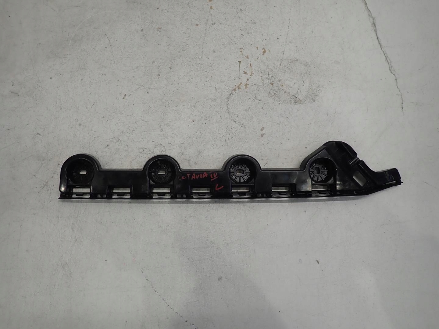 bumper bracket left rear part SKODA OCTAVIA IV 2020- 5E7807393