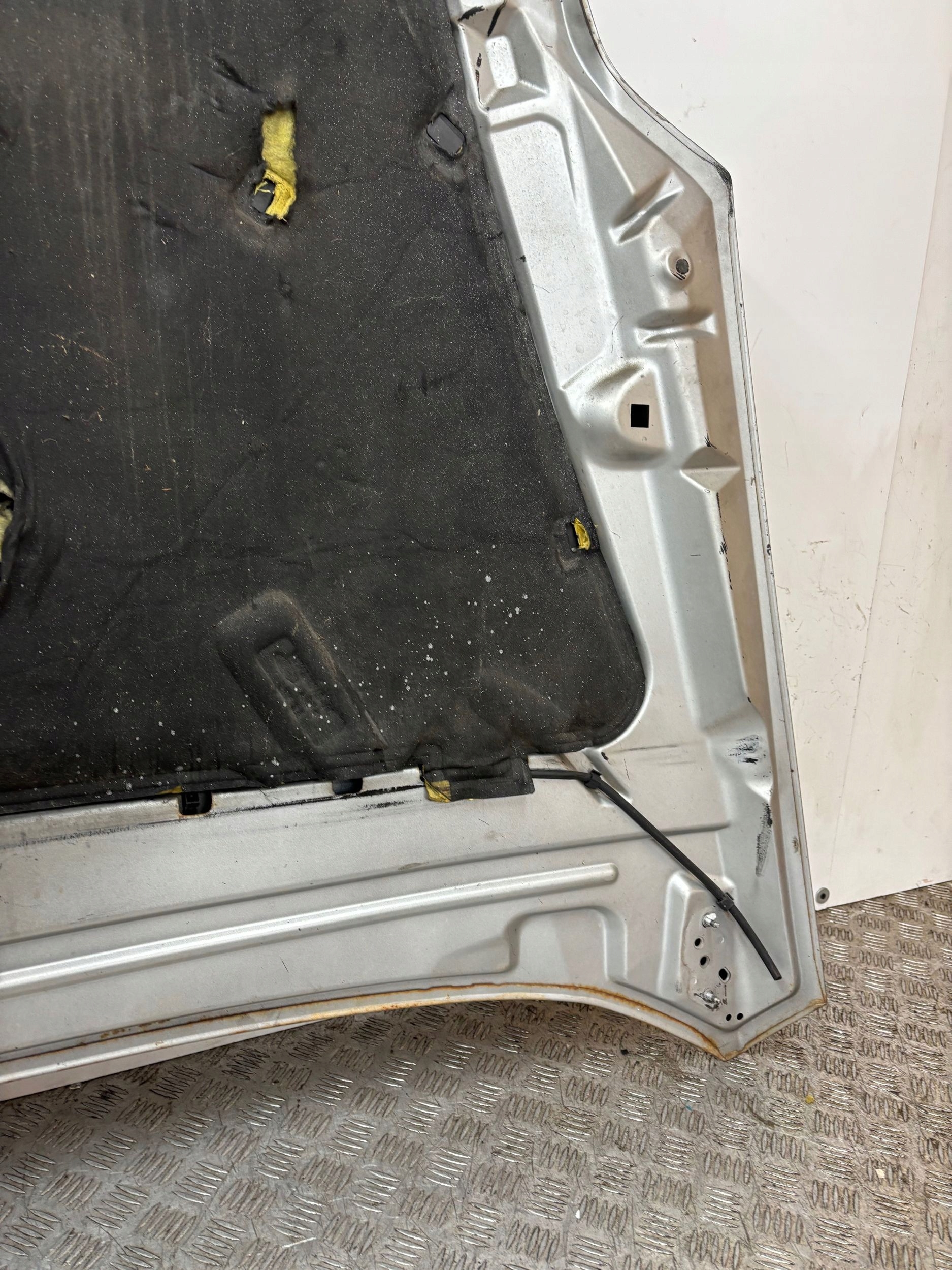 Capot FORD MONDEO MK4 LIFT 10