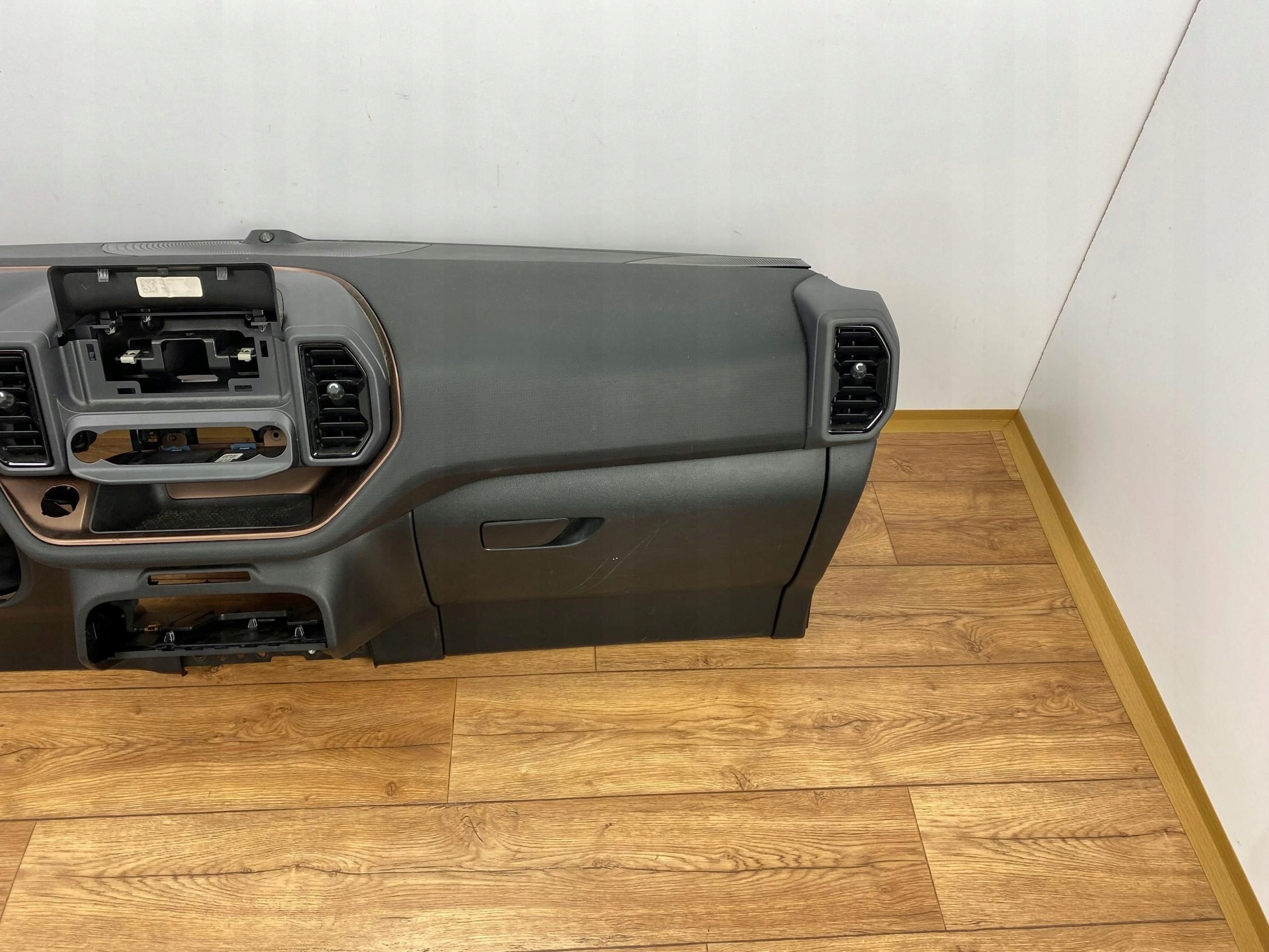 console dashboard instrument panel Ford Bronco Sport 2020+