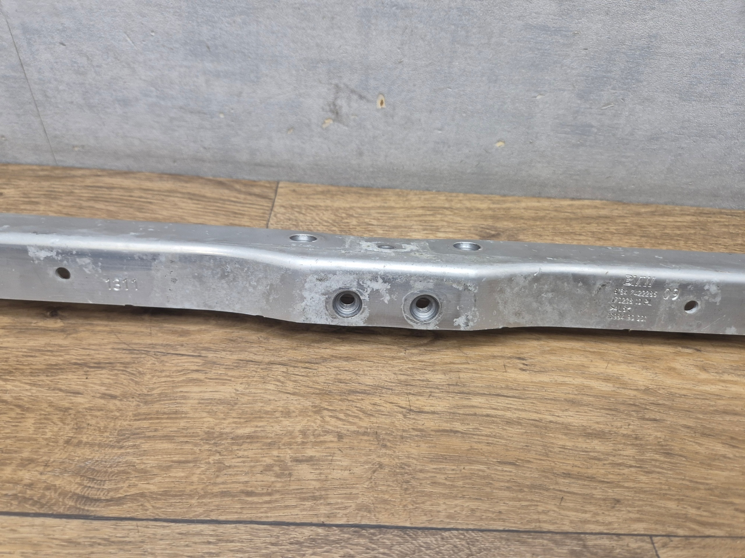 BMW 3' G20 G21 2' G42 wall support front front upper sider 7422285