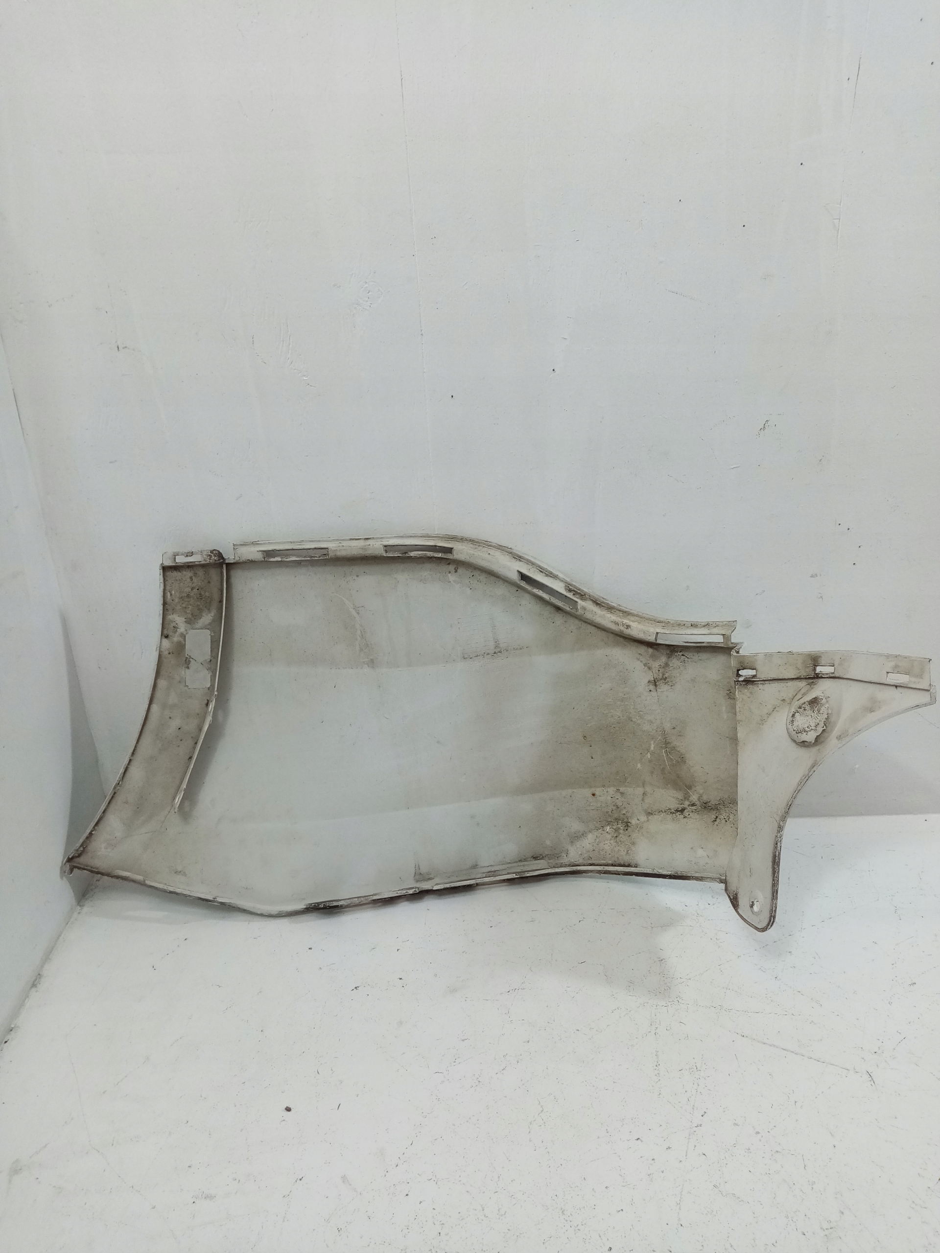 cap of a bumper left rear part FORD S-MAX AM2117865B