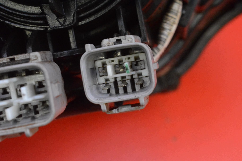 REFLEKTOR left light front XENON EU 4B45X MITSUBISHI OUTLANDER 3 III 12-14