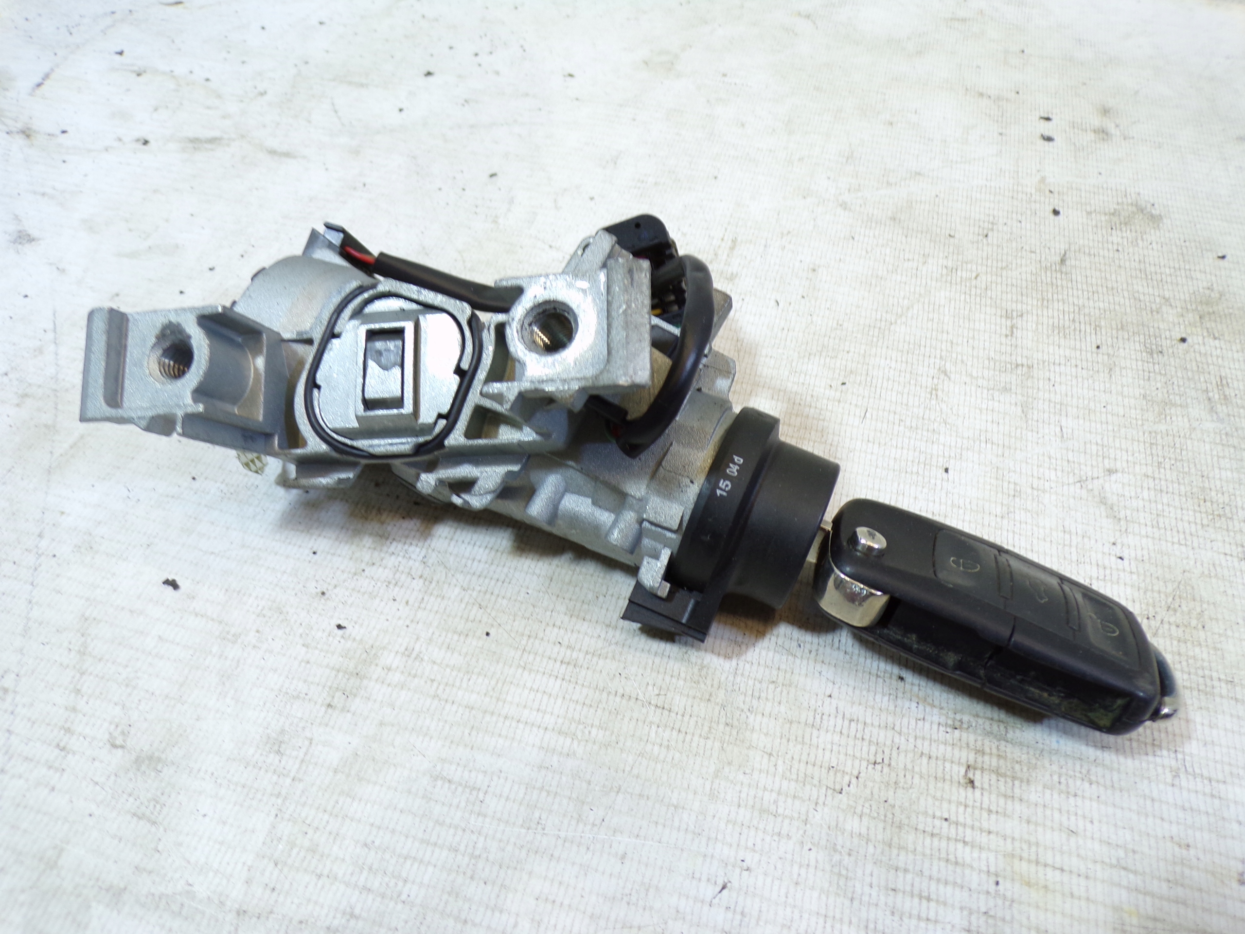 running board STARTOWY VOLKSWAGEN GOLF 5 V 1.6 06A906033CA