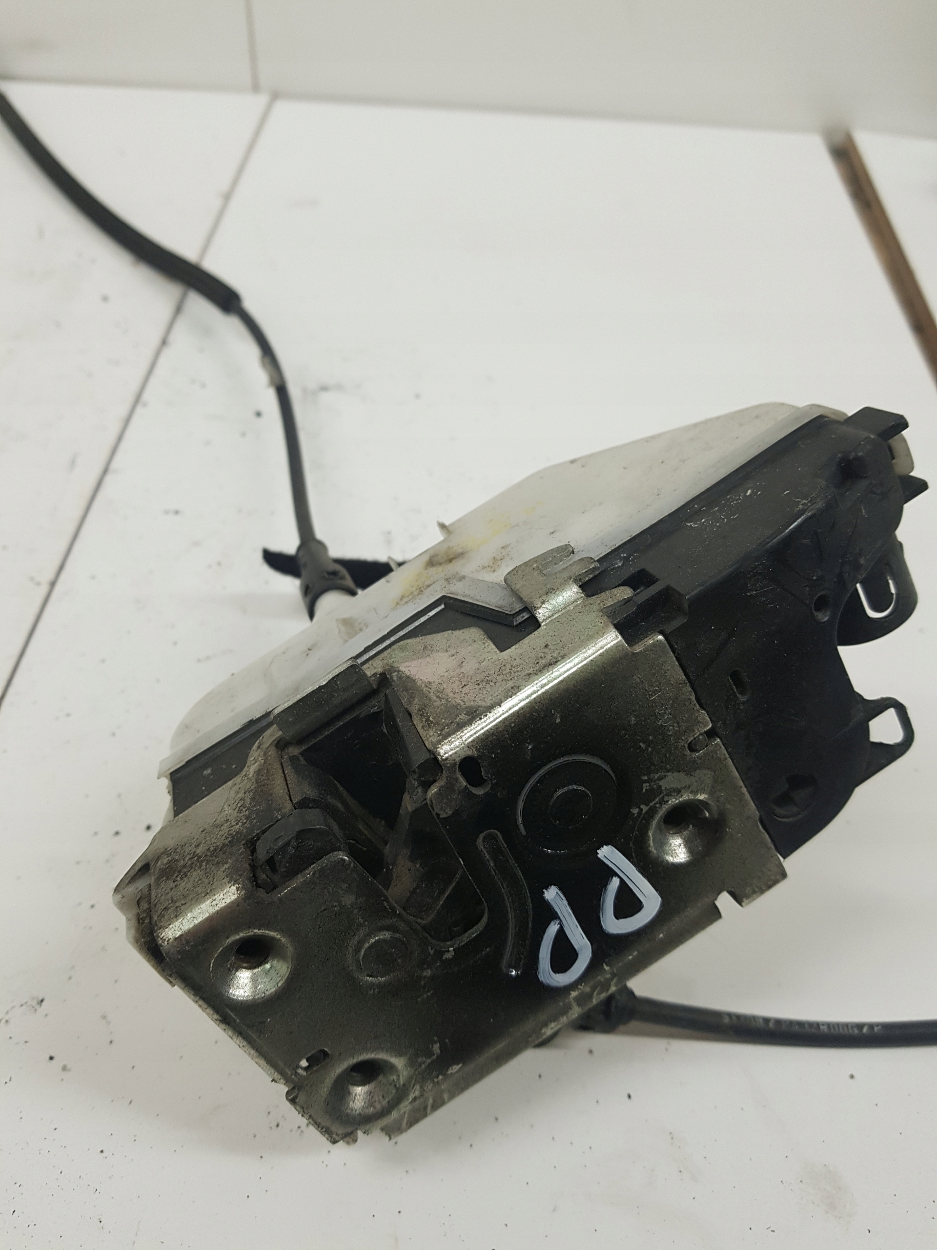 lock door right front CITROEN C3 46983280 4PIN
