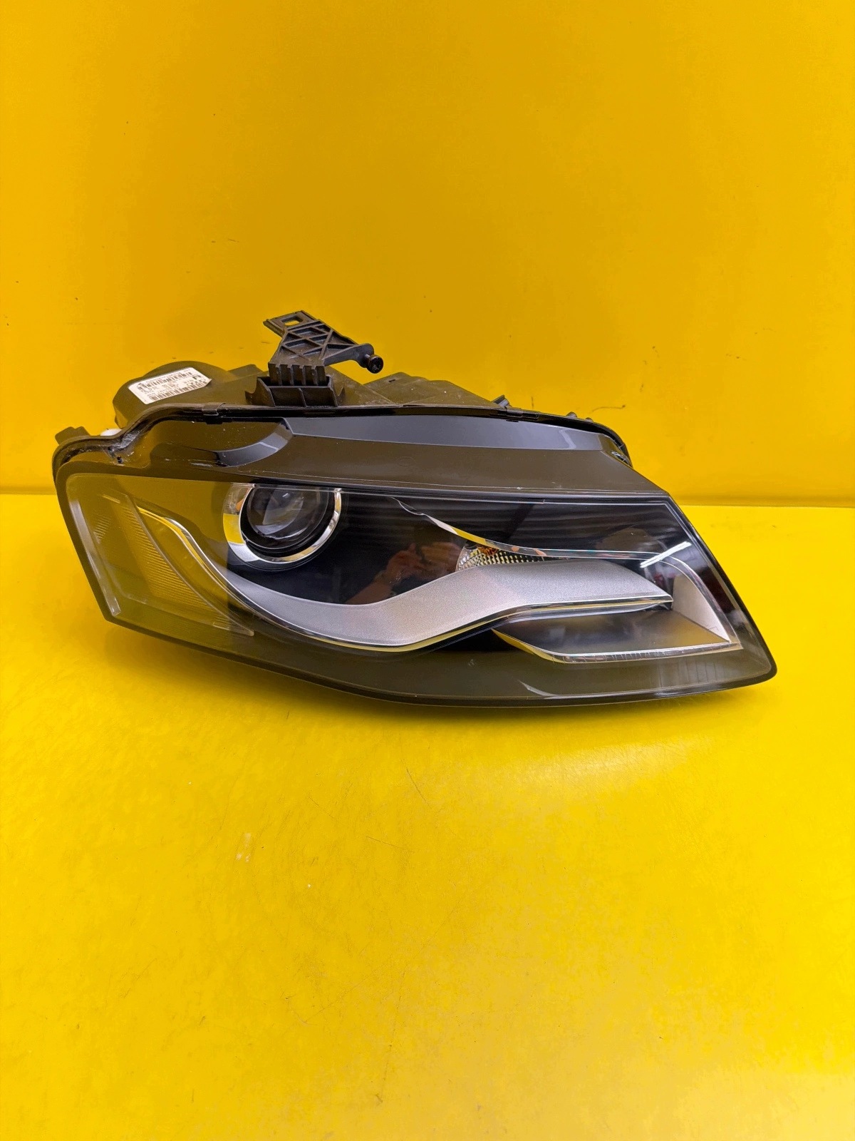 light right front Audi A4 B8 8K 8K0 2007-2011 Xenon Led non-setting 8K094103