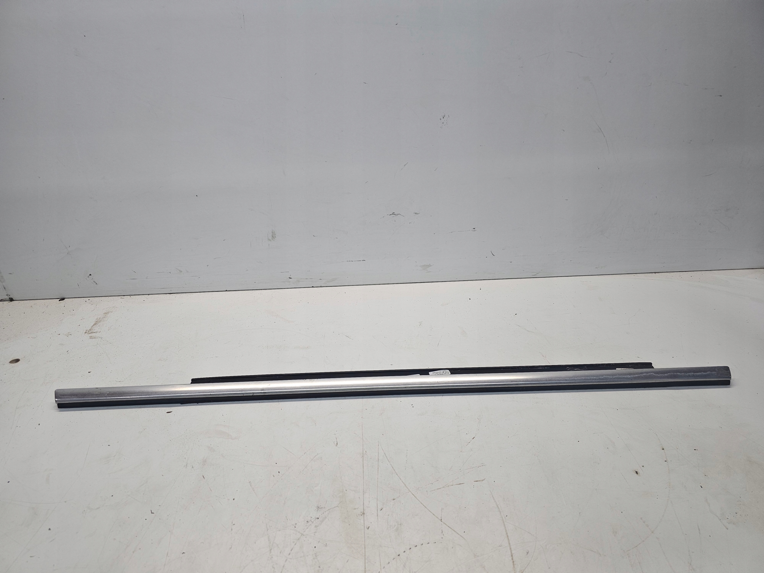 moulding CHROM door windows AUDI A4 B8 left rear part 8K0853763E